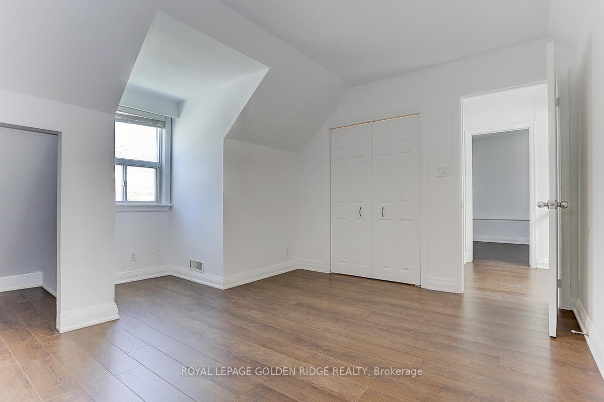 21 Lyndale Drive photo 33