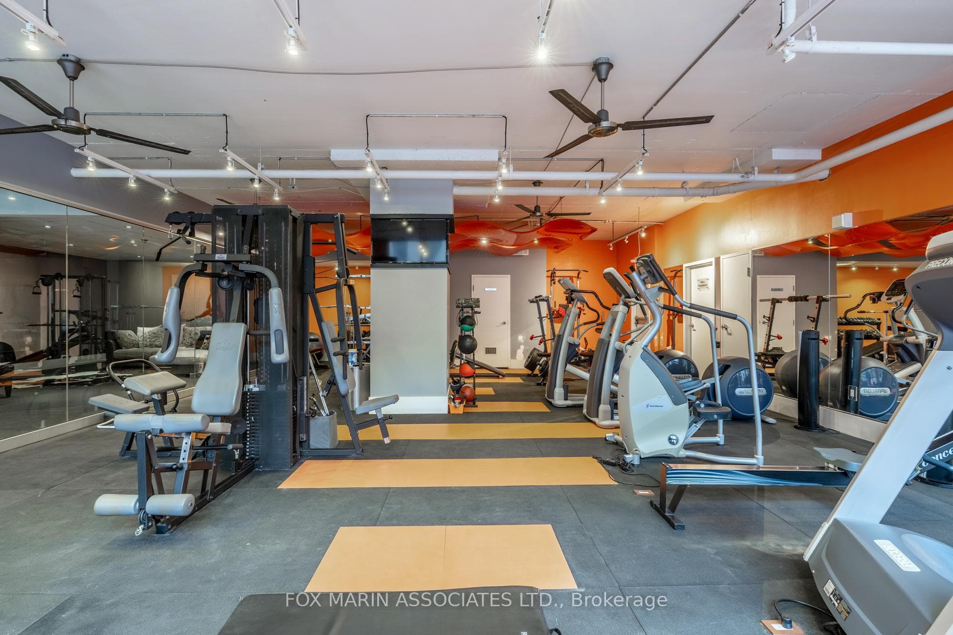 256 Jarvis Street Unit 10D photo 34
