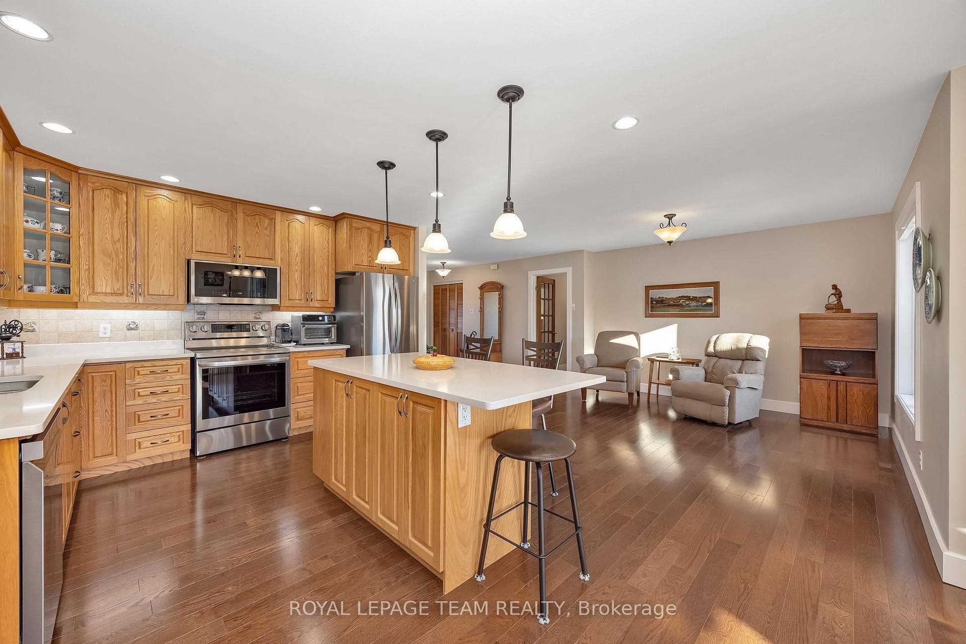 2291 Relin Way photo 10