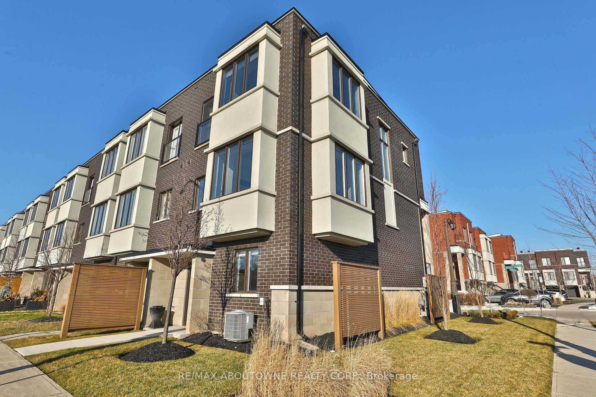 220 VELLWOOD Common photo 25
