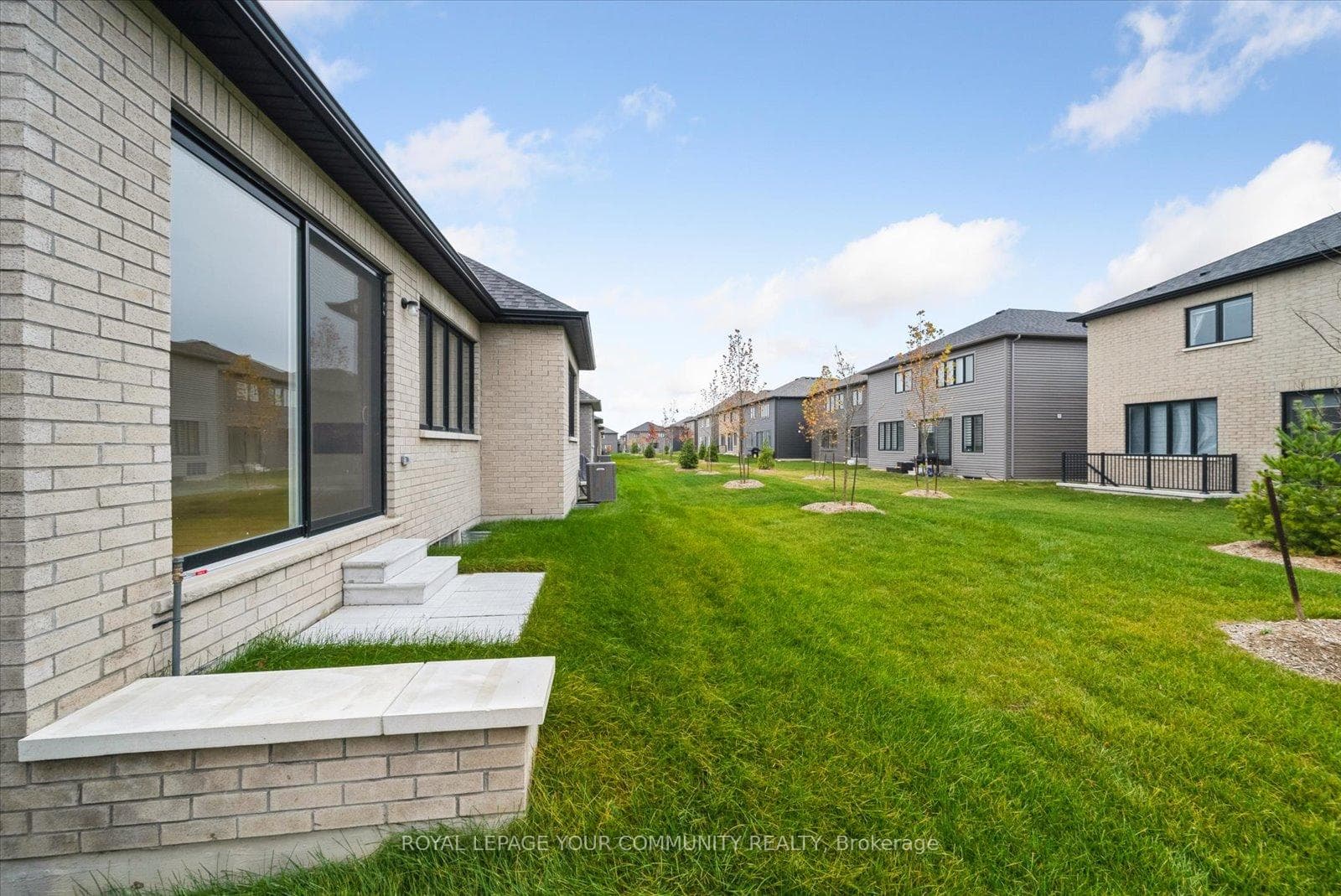 83 Sun Valley Avenue photo 35