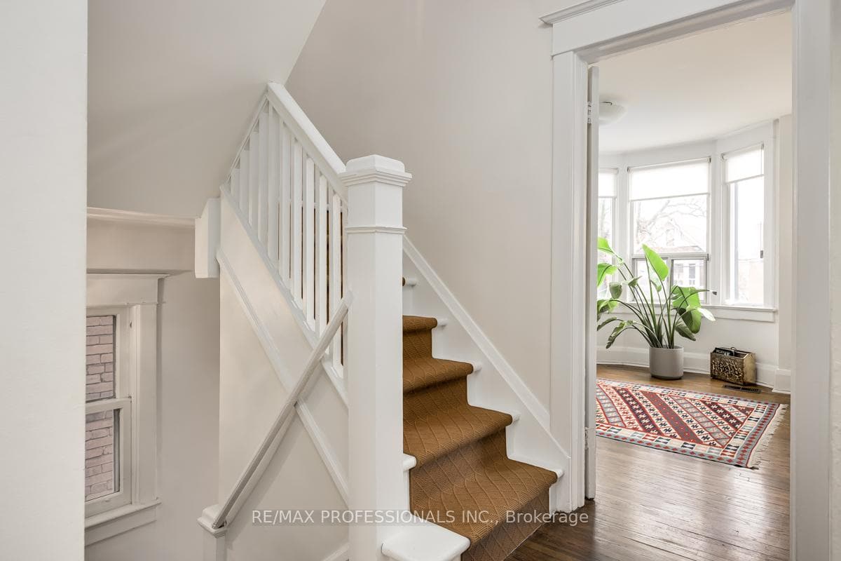 1381 Lansdowne Avenue photo 29