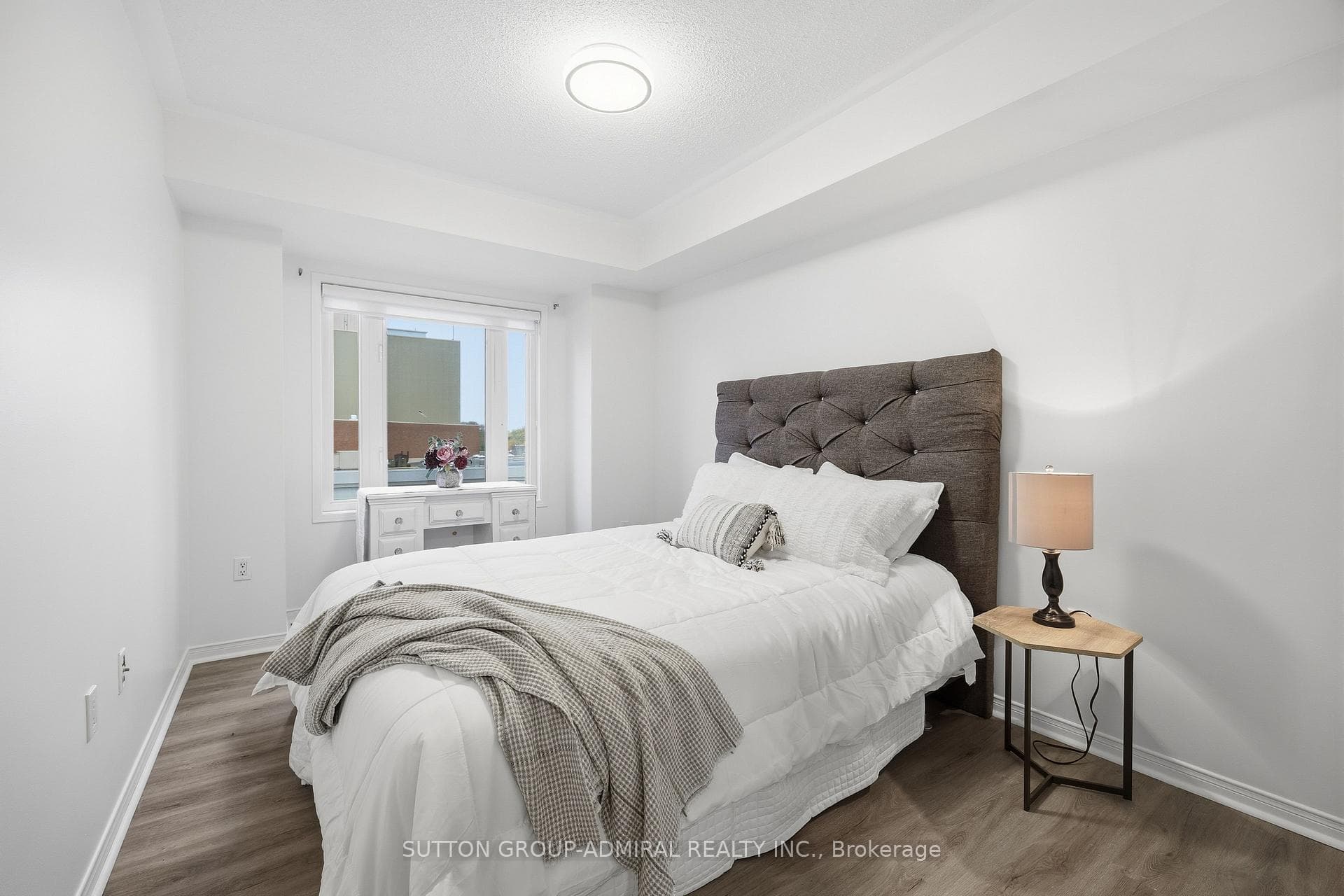 308 John Street Unit 216 photo 18