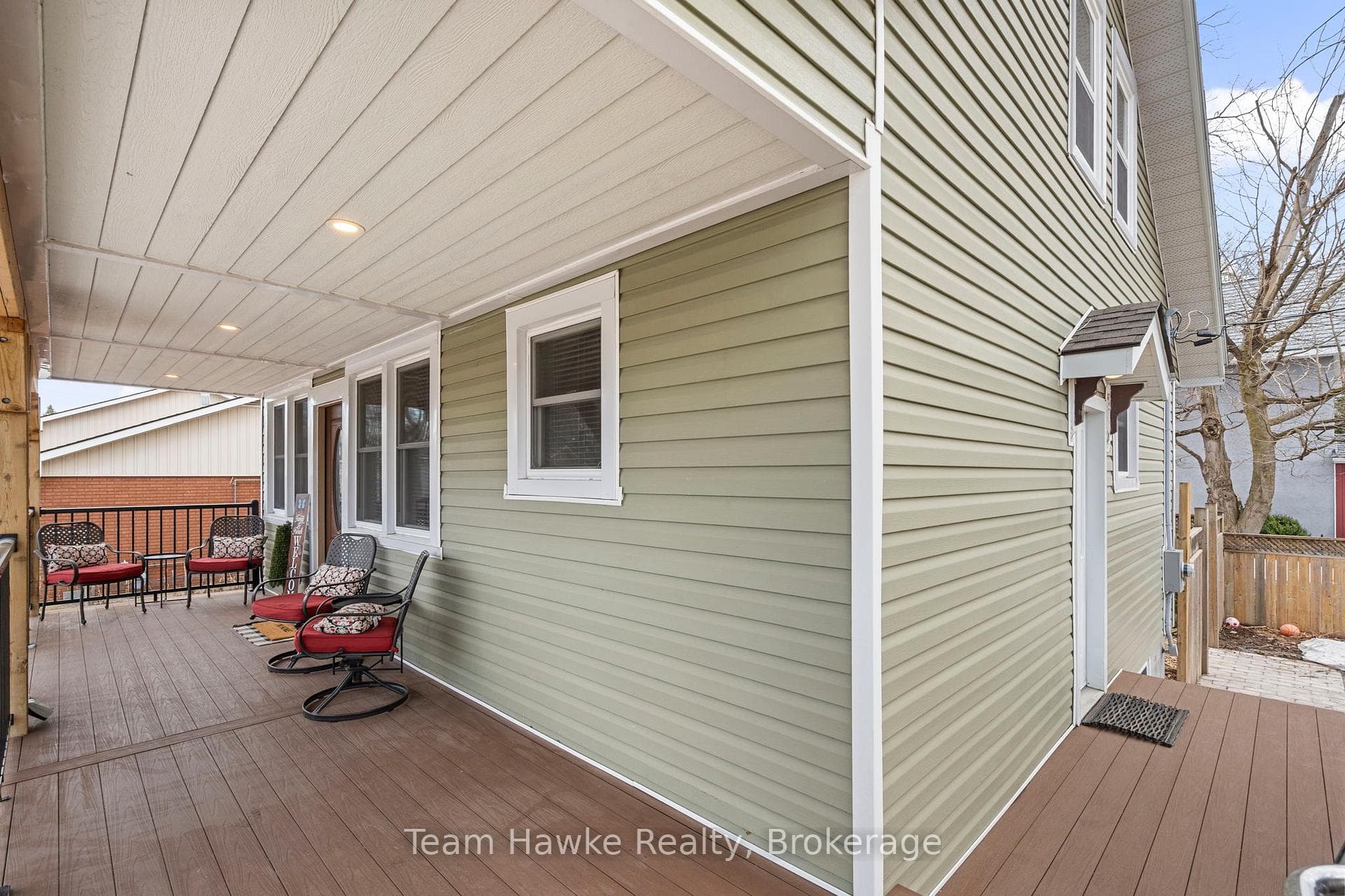 475 Colborne Street photo 38