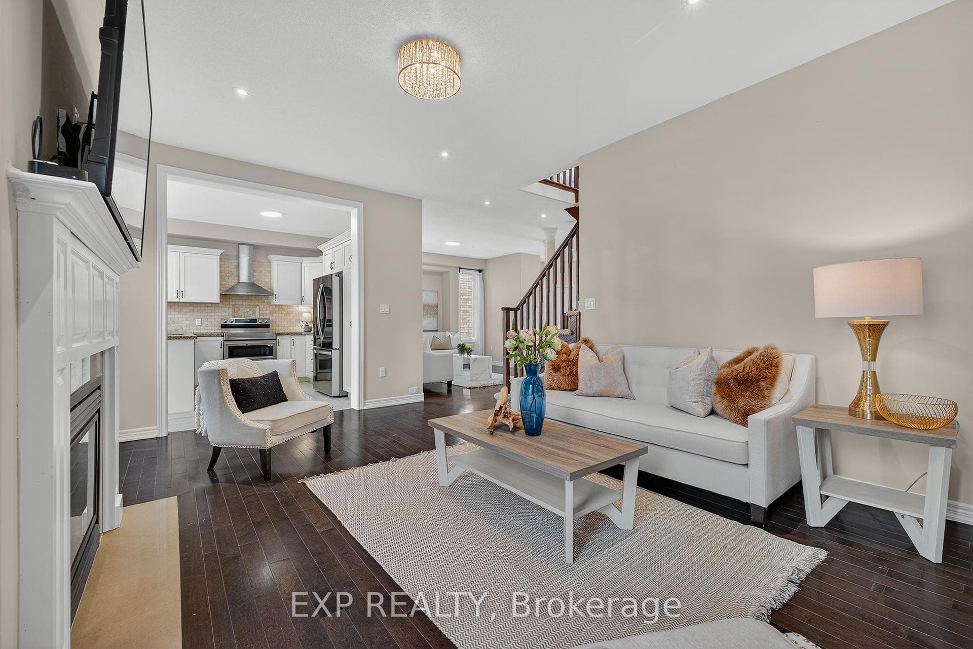 100 Garinger Crescent photo 7
