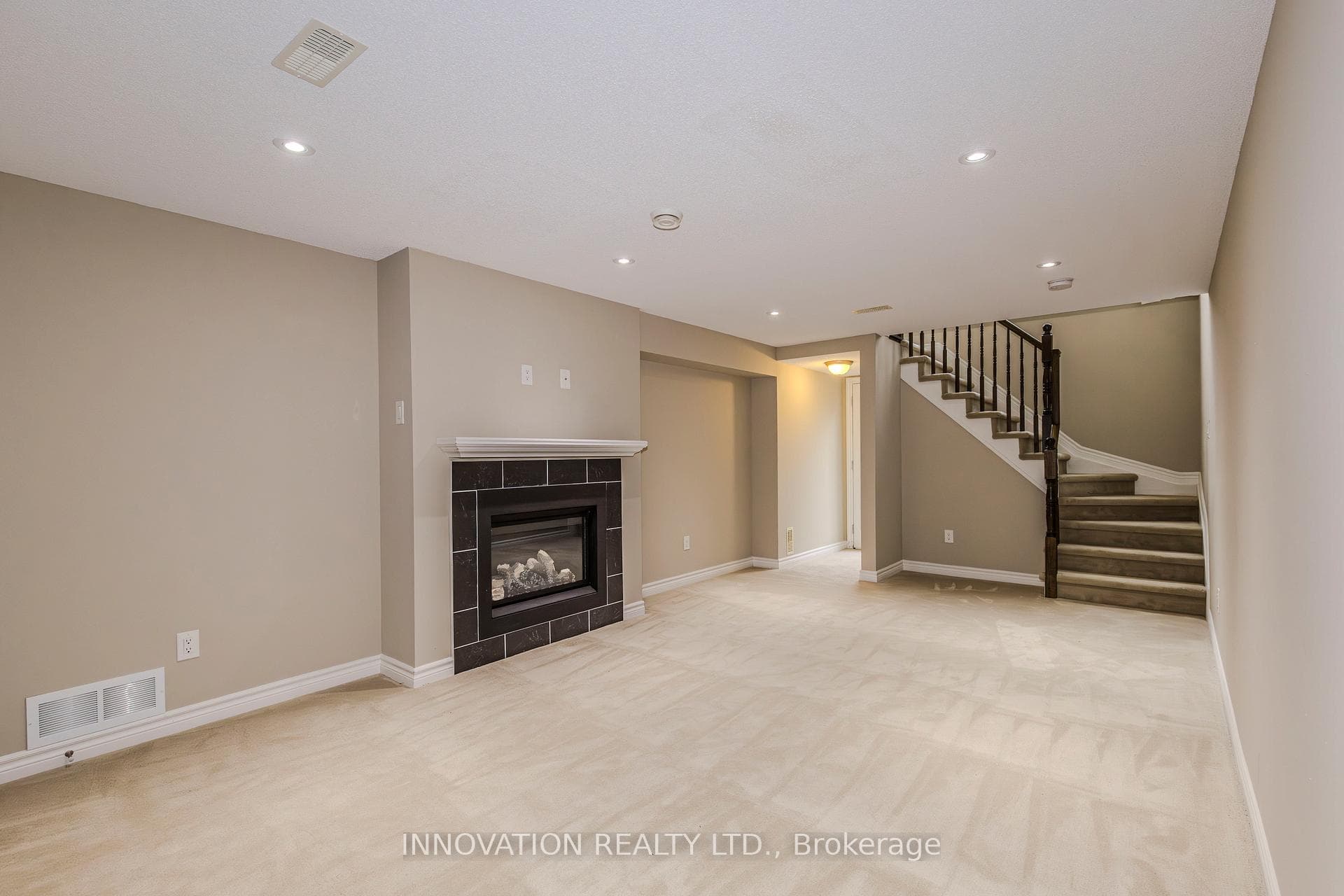 946 Fletcher Circle photo 36