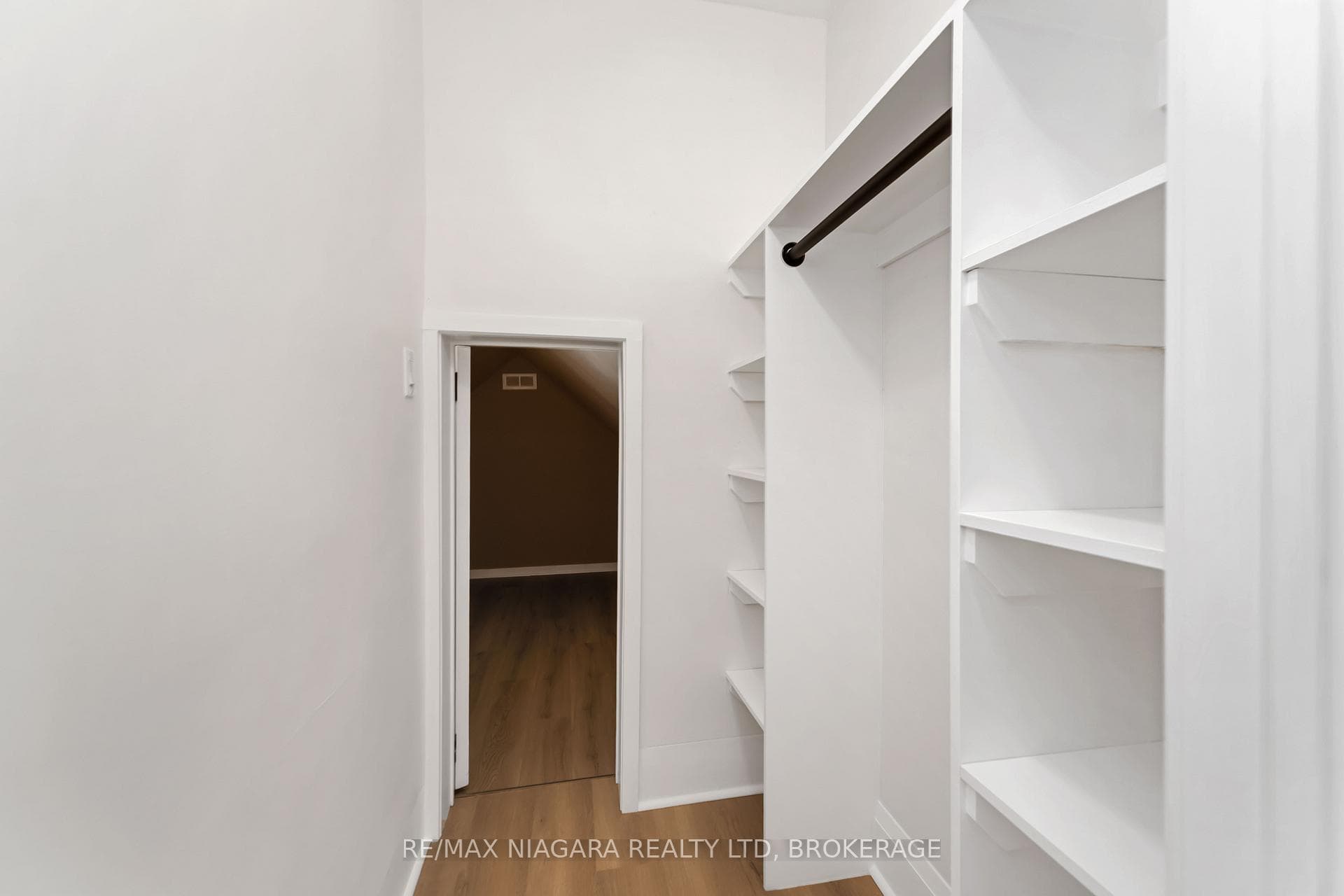 4367 Ontario Street photo 16