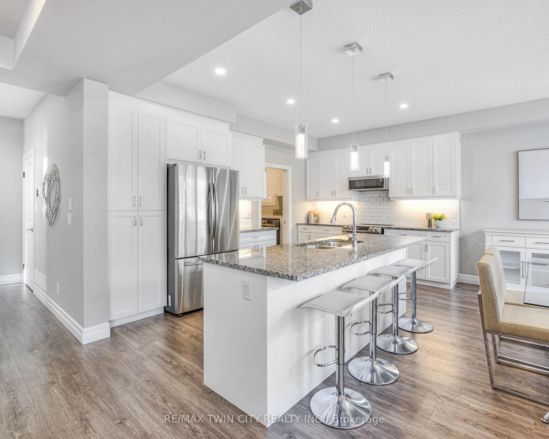 150 Mountain Holly Court photo 9
