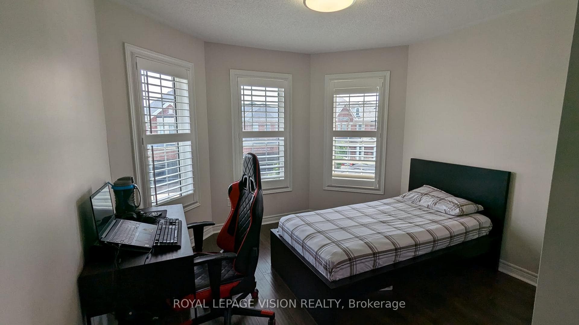 341 Michener Place Unit Upper photo 24