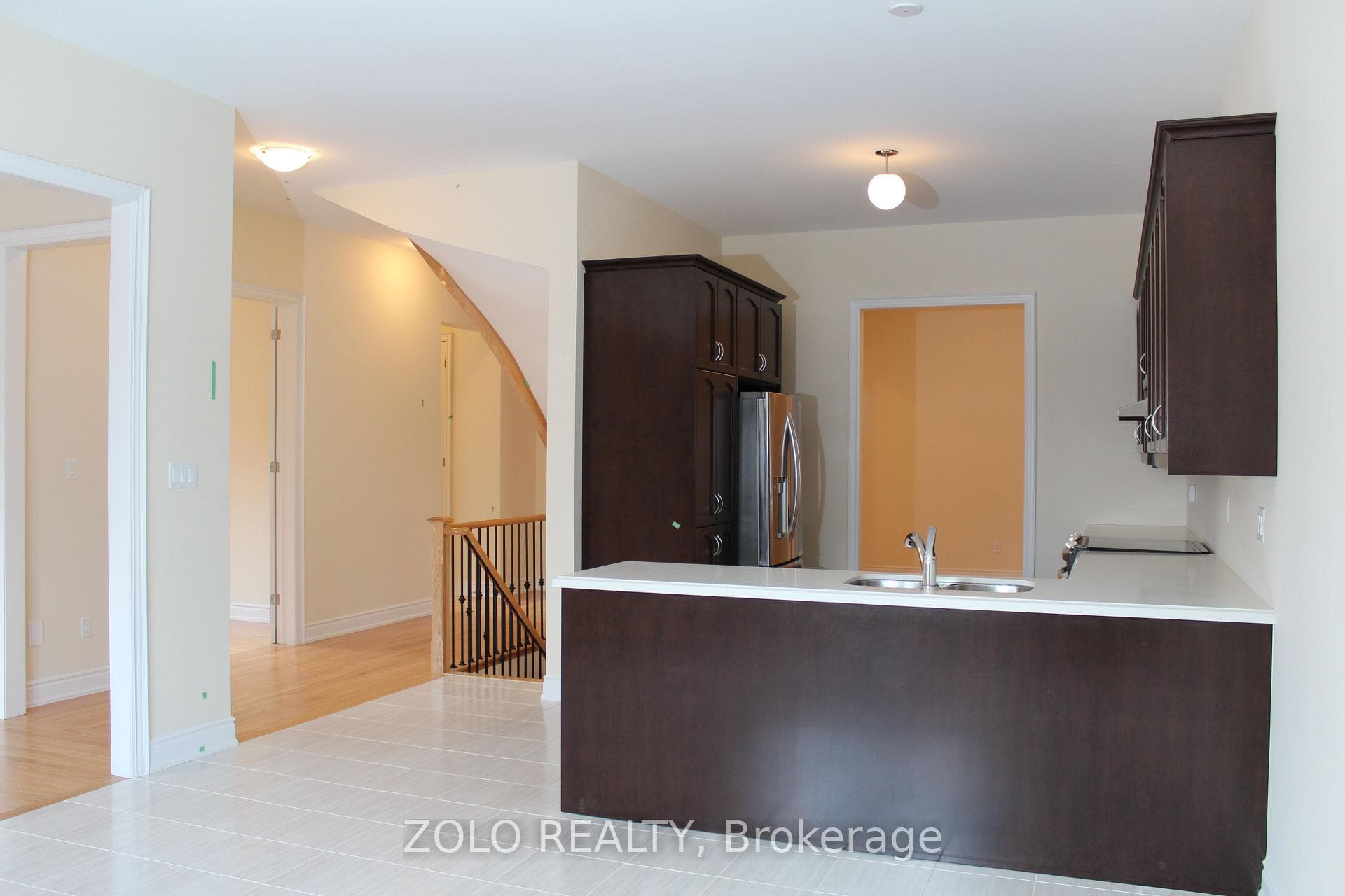 207 Gardiner Dr