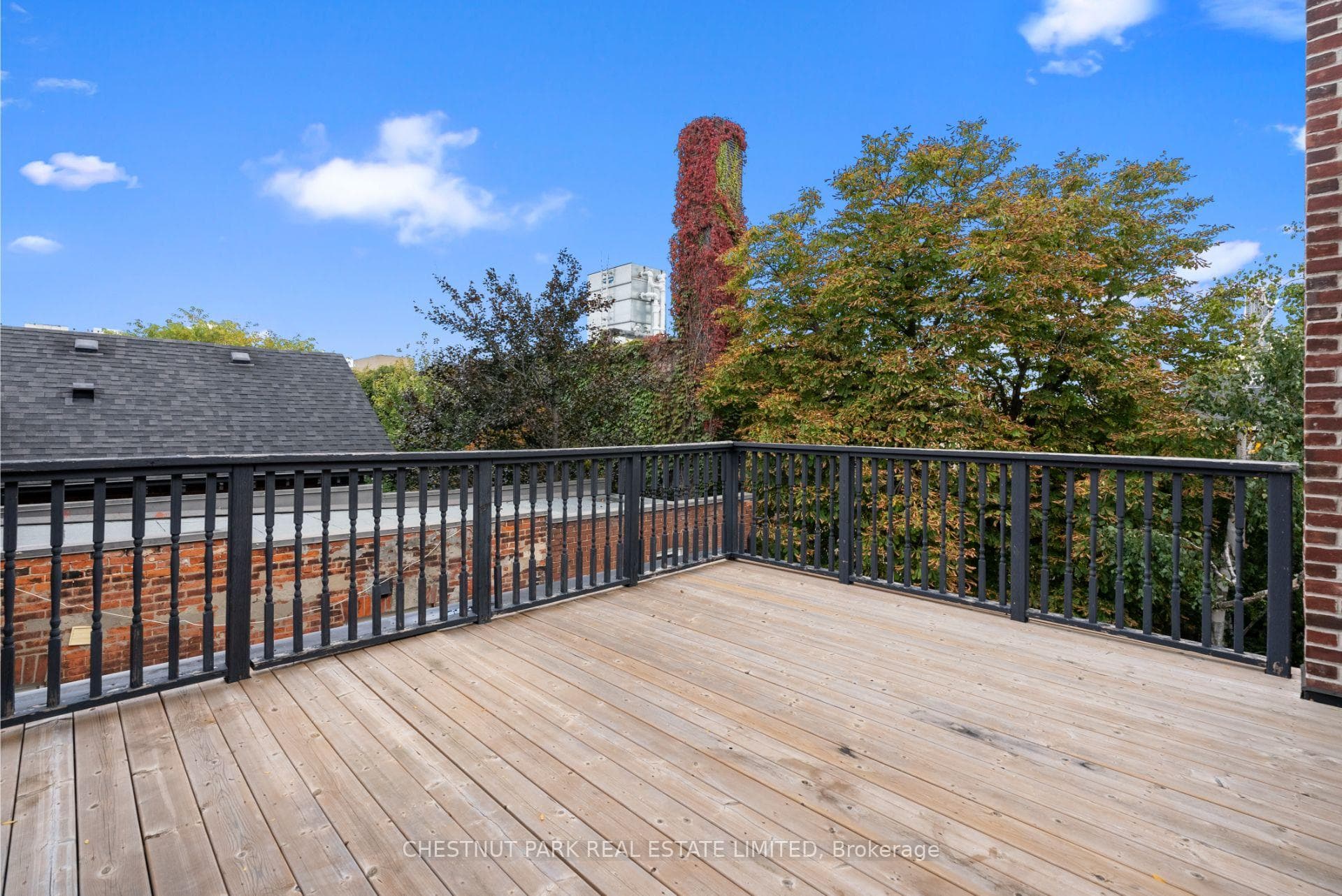31 Walker Avenue photo 15