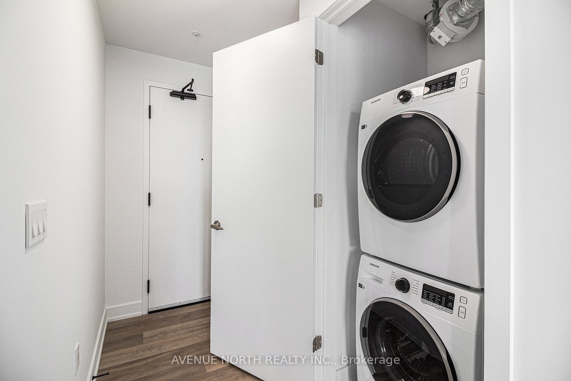 280 Montgomery Street Unit 1703 photo 11