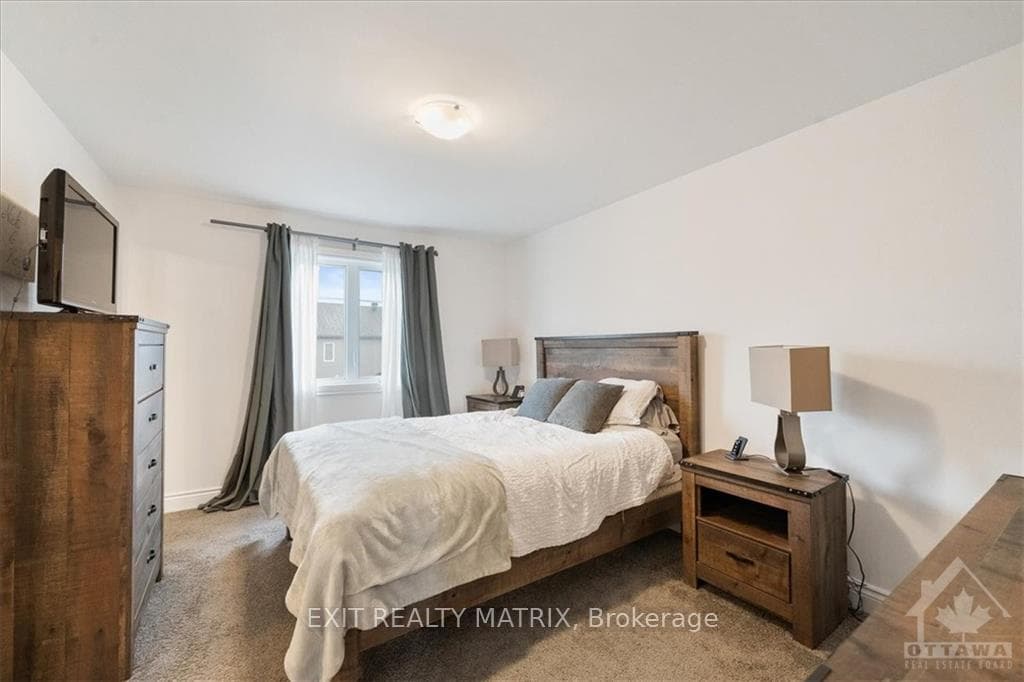 325 TWILIGHT Avenue photo 16