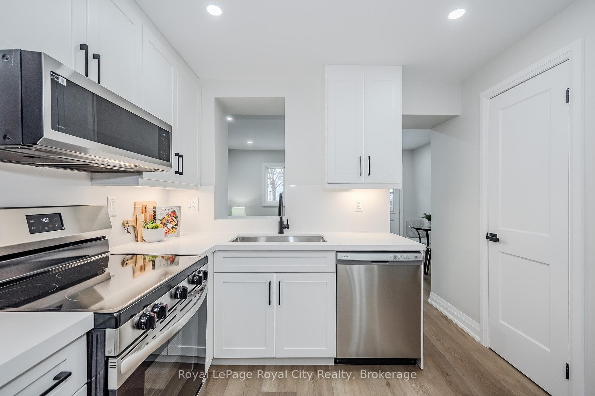 58 Hayes Avenue photo 16