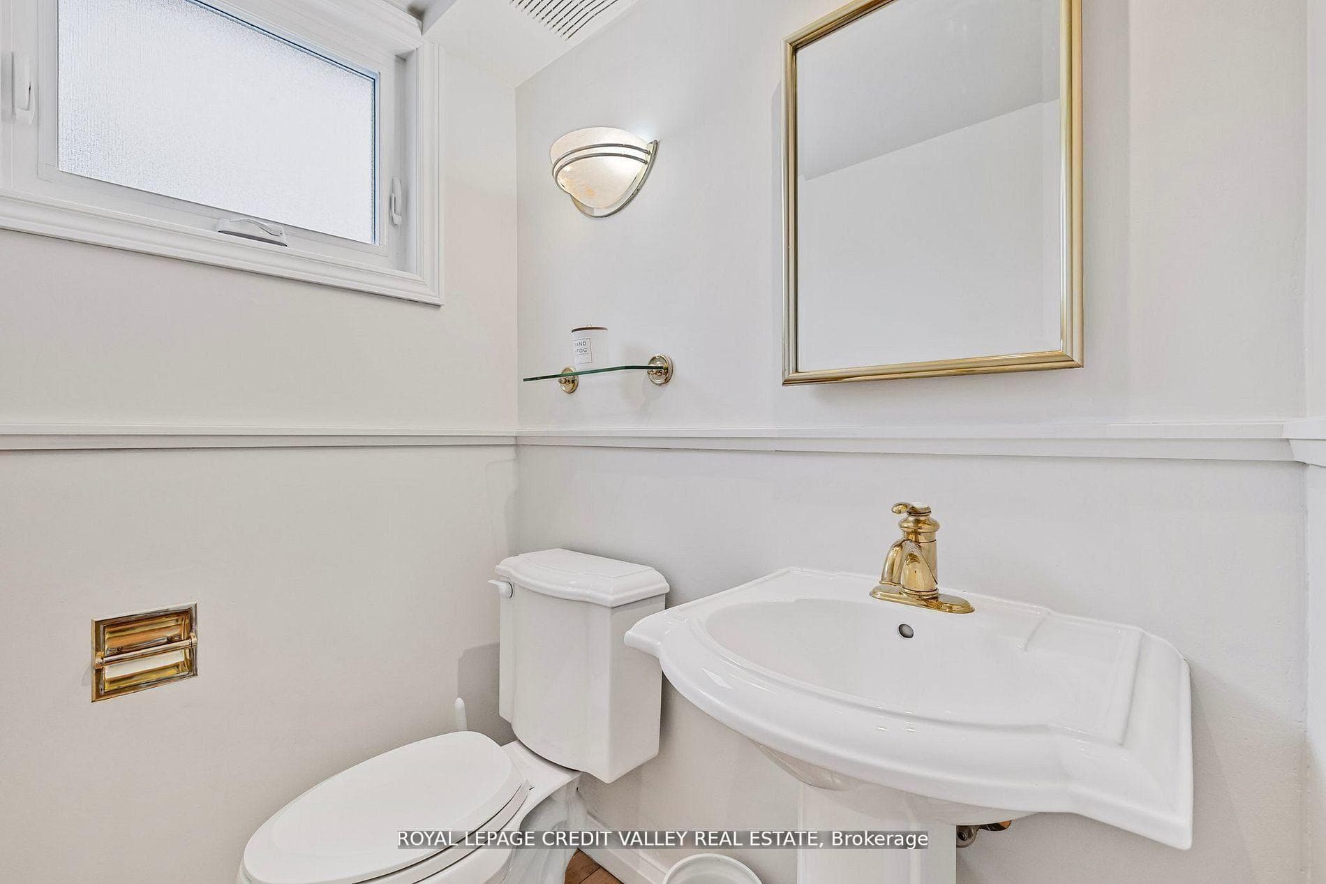 36 Lockton Crescent photo 24