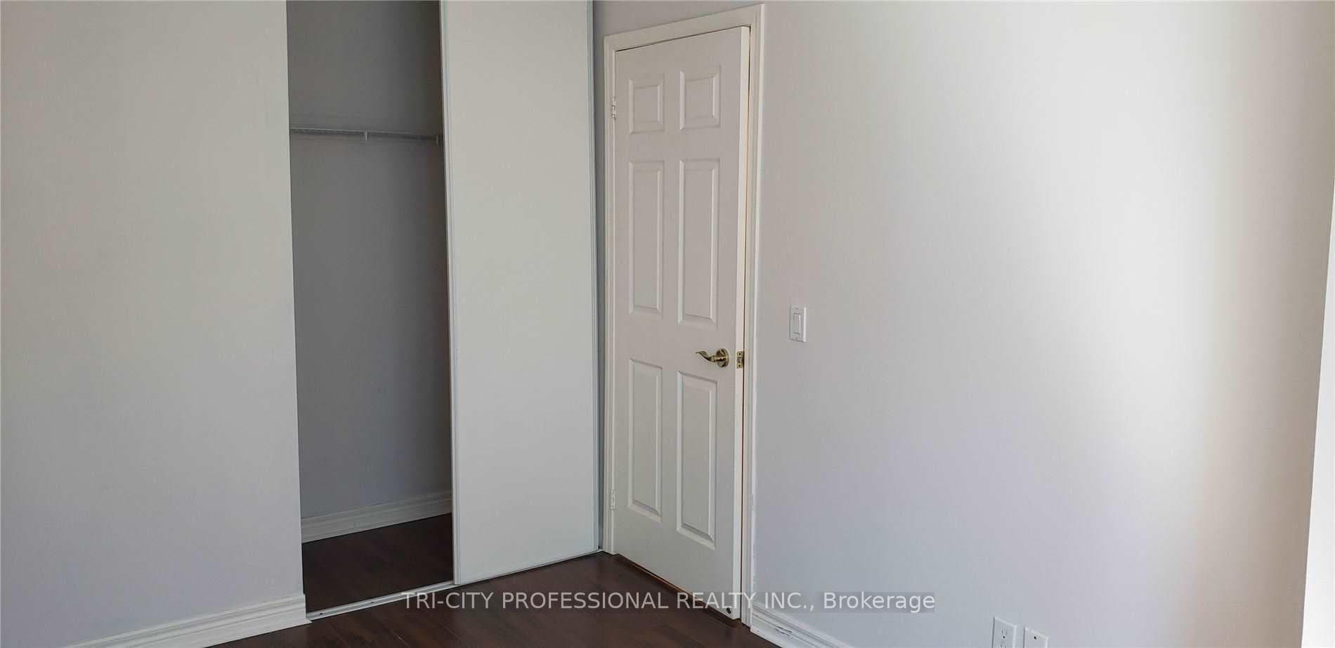 30 Grand Trunk Crescent Unit 3509 photo 4