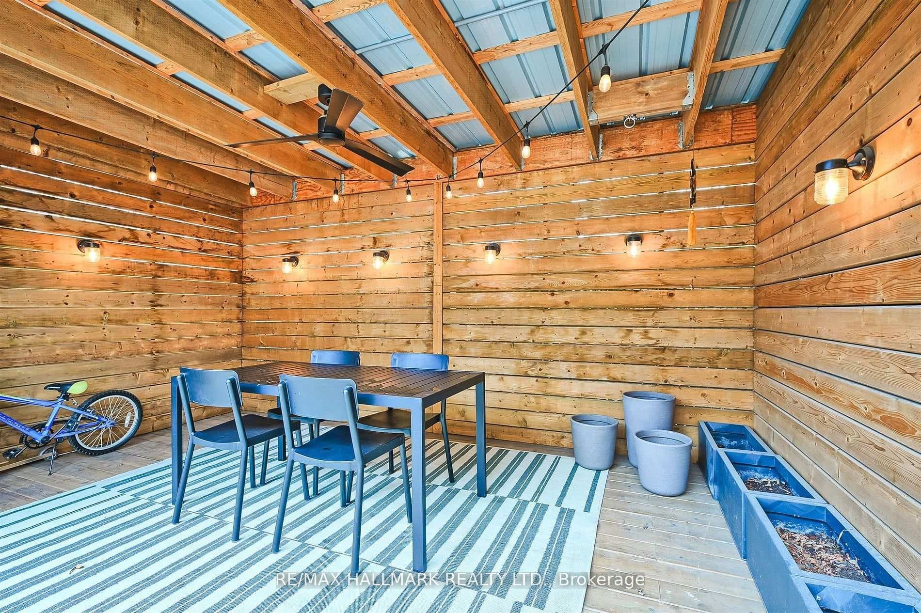 110 Wiley Avenue photo 37