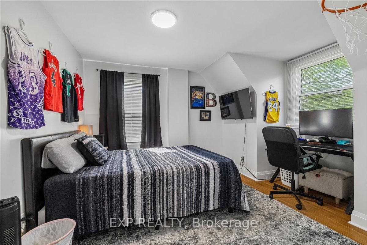 80 Maclennan Avenue photo 15