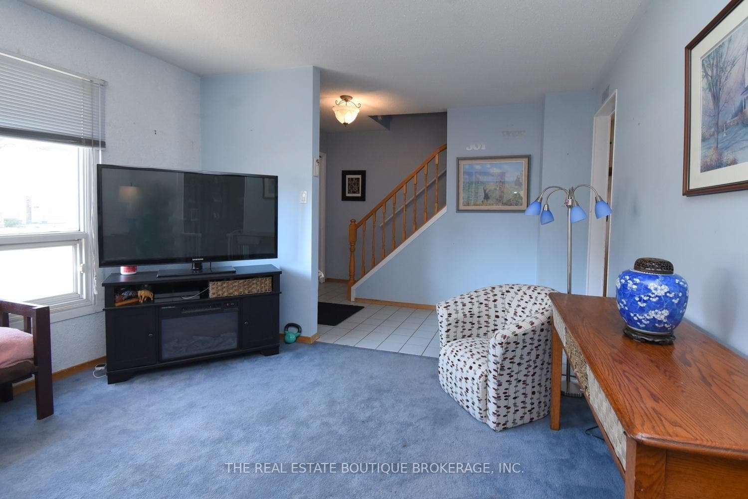 Lots of ways to place your furniture