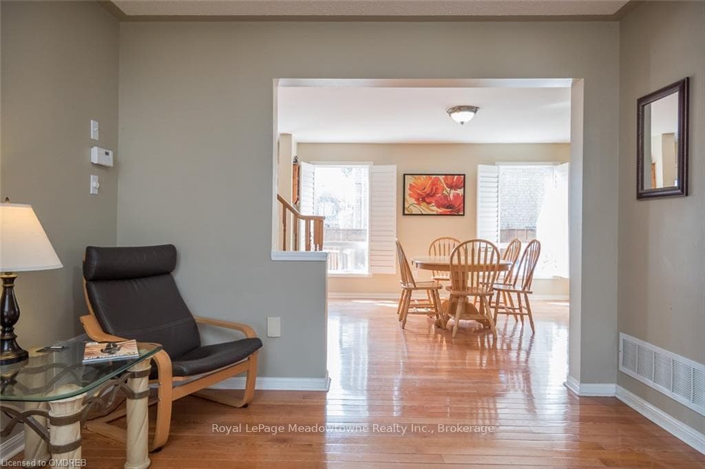 797 IRVING Terrace photo 7