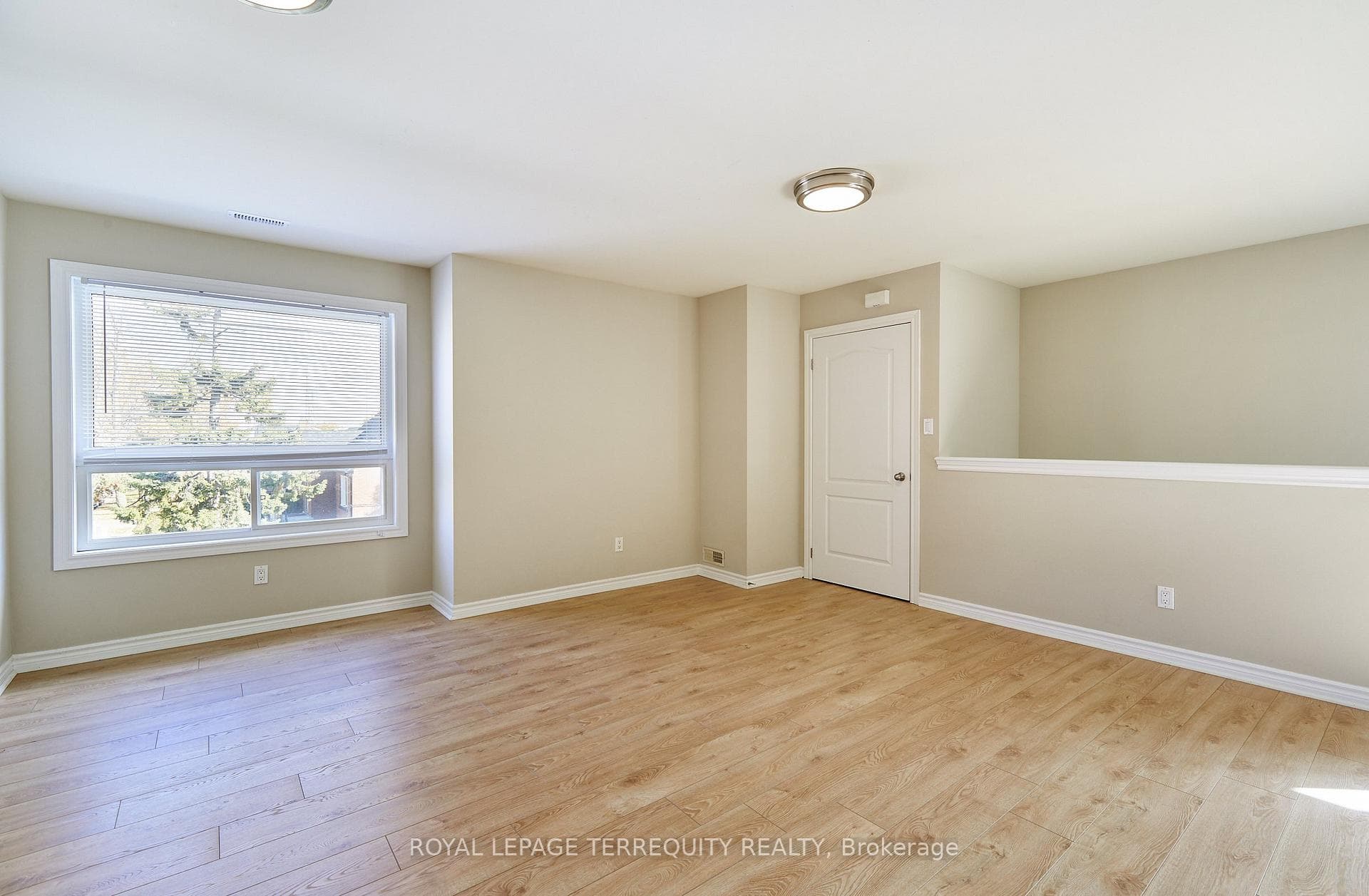 556 Park Road Unit 2 photo 10