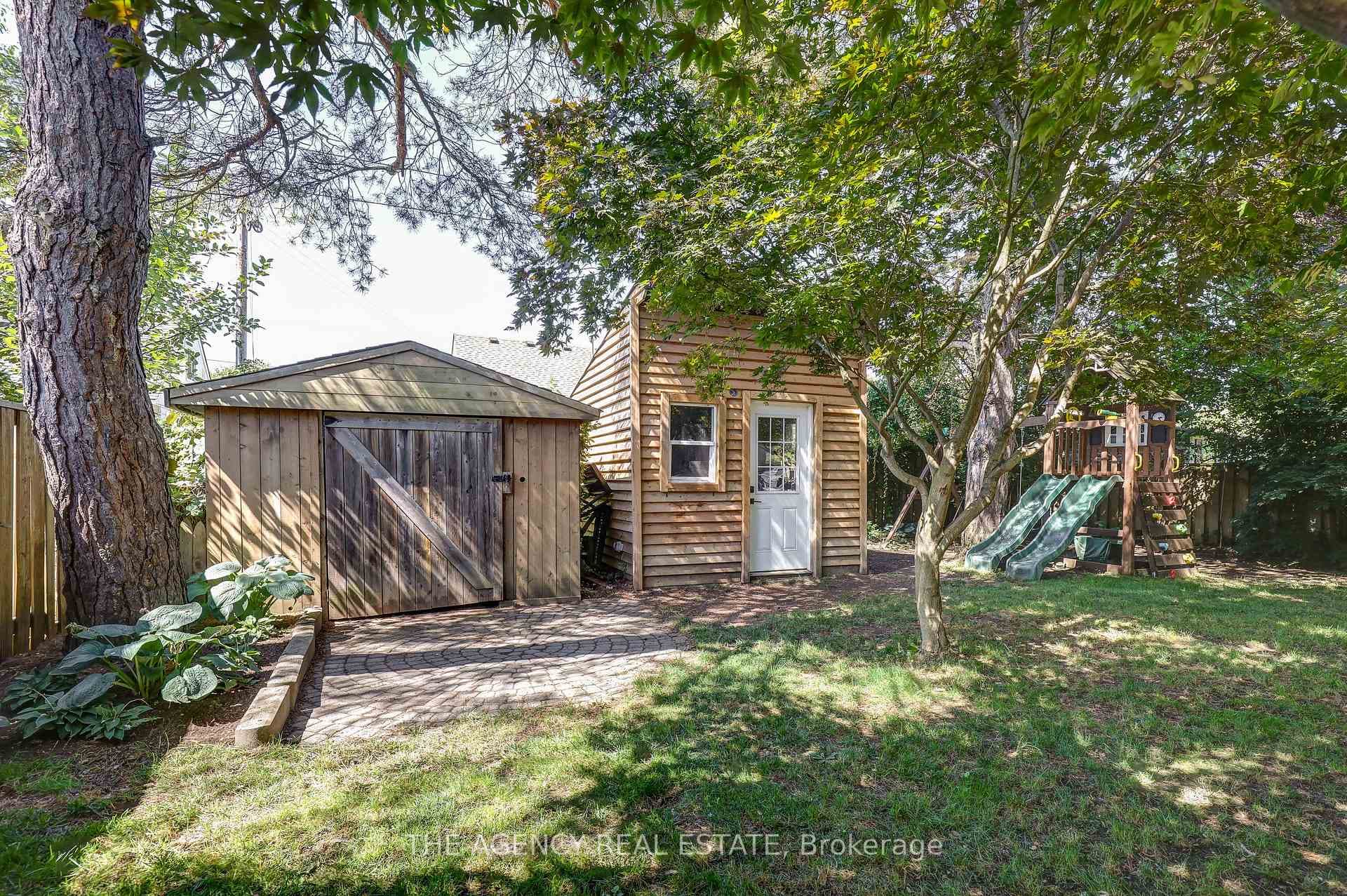 205 Rhine Avenue photo 47