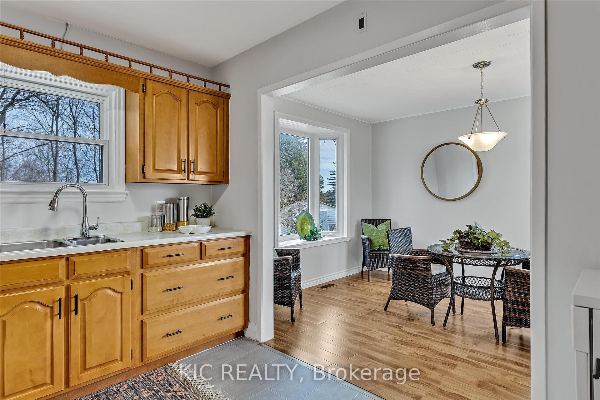 20 Mcnab Avenue photo 4