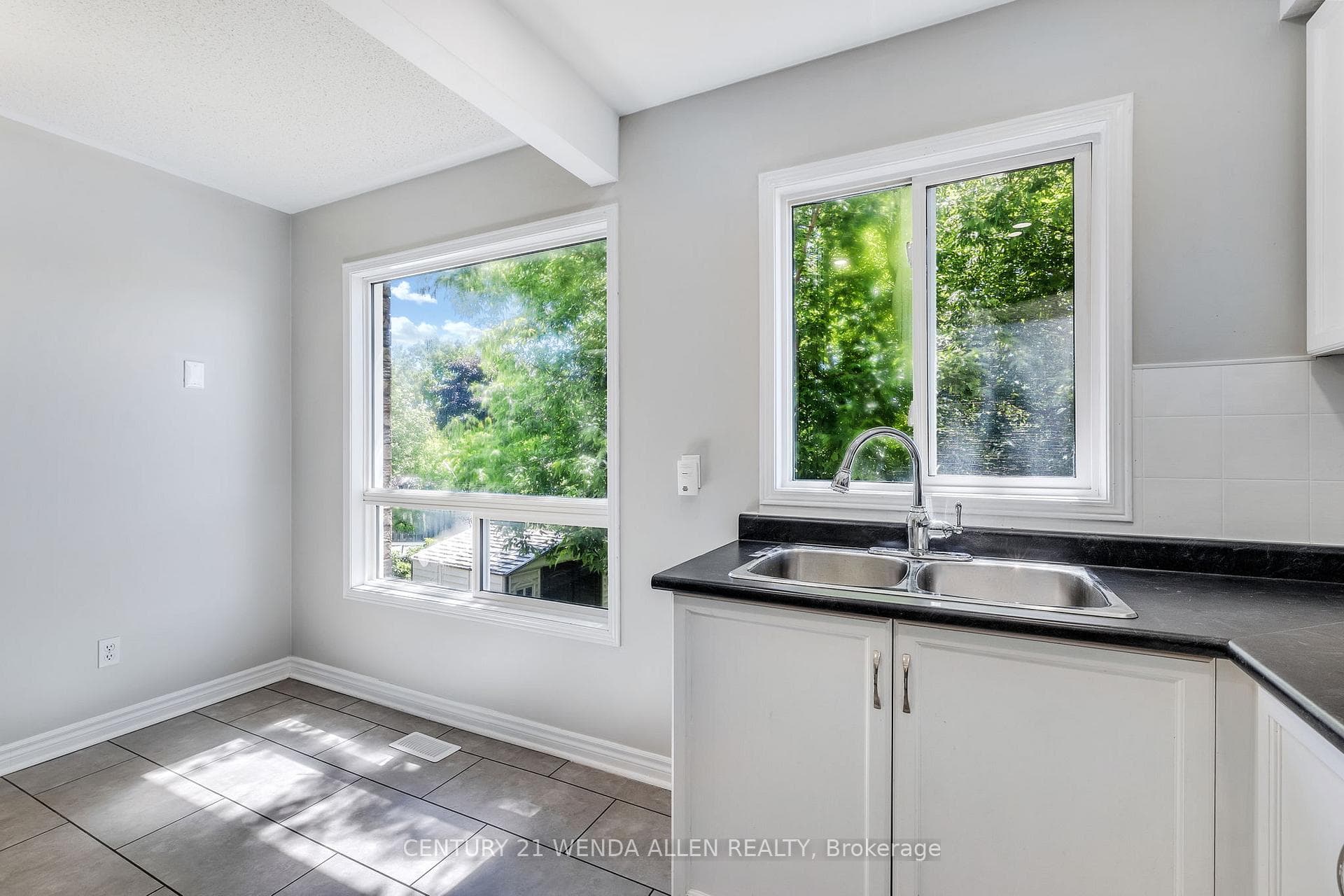 67 Apple Blossom Boulevard photo 12