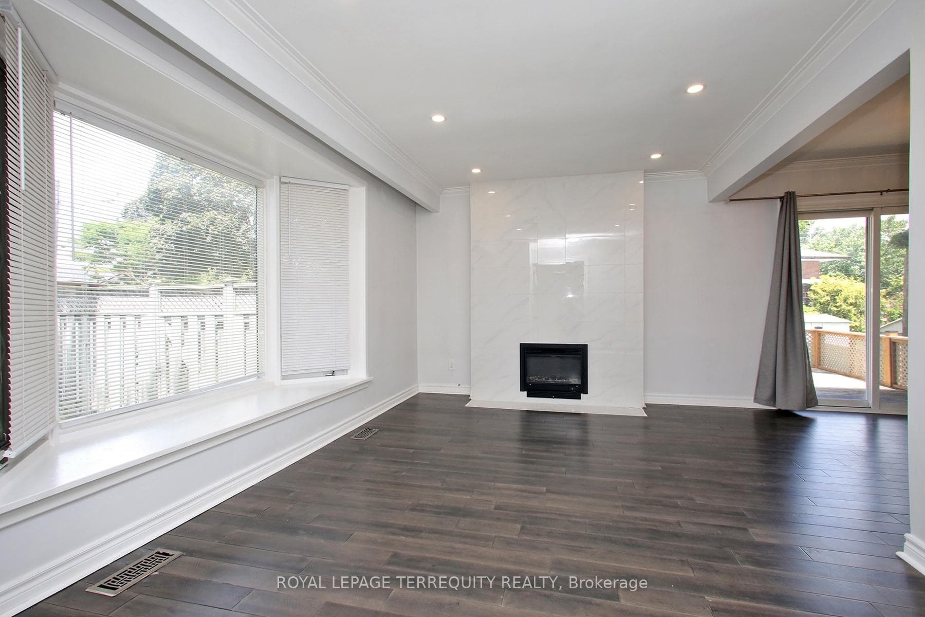 1 Barnes Crescent photo 5