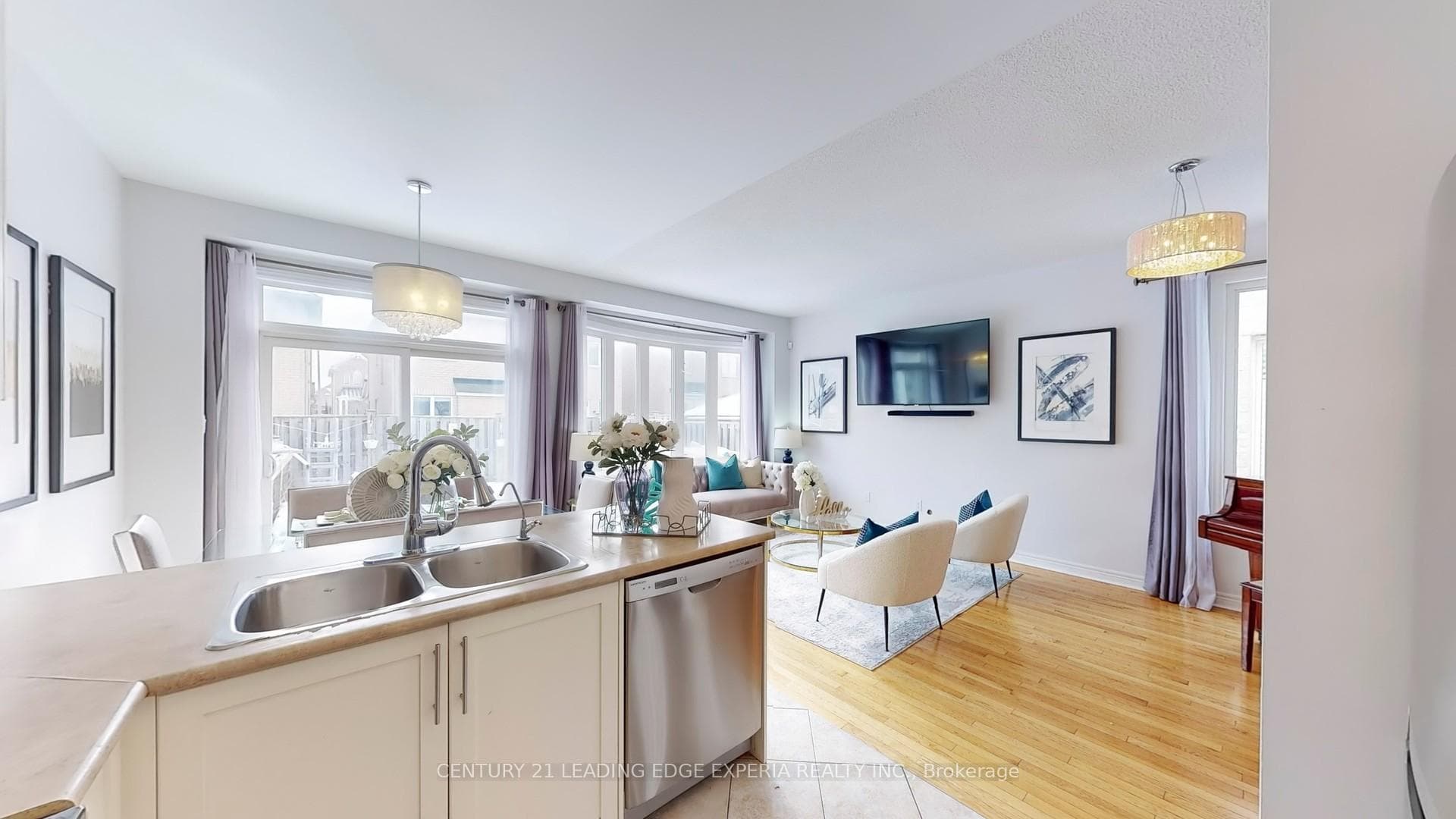 33 Brown Lane photo 12