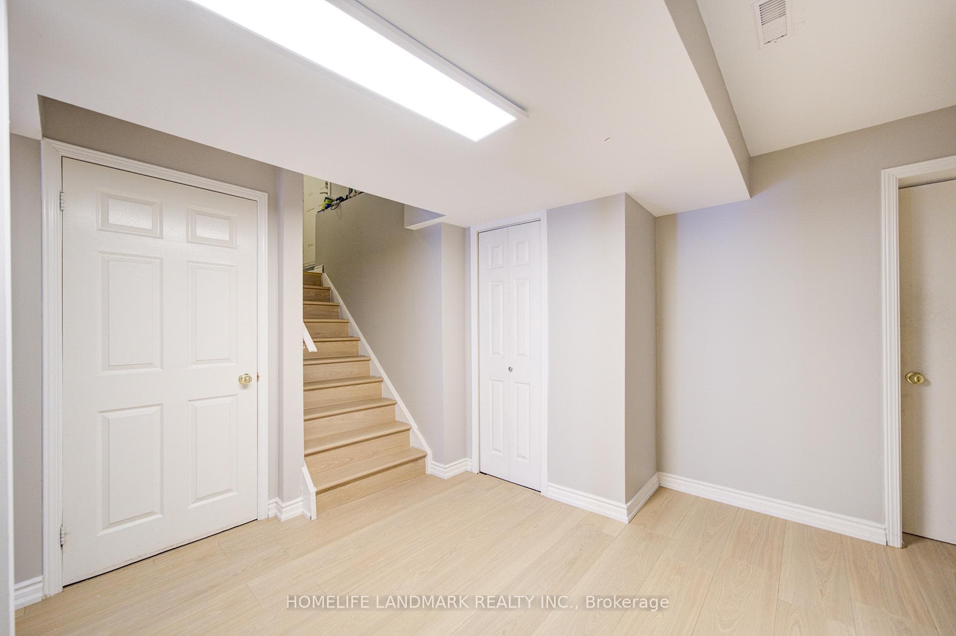 2198 Arbourview Drive photo 32