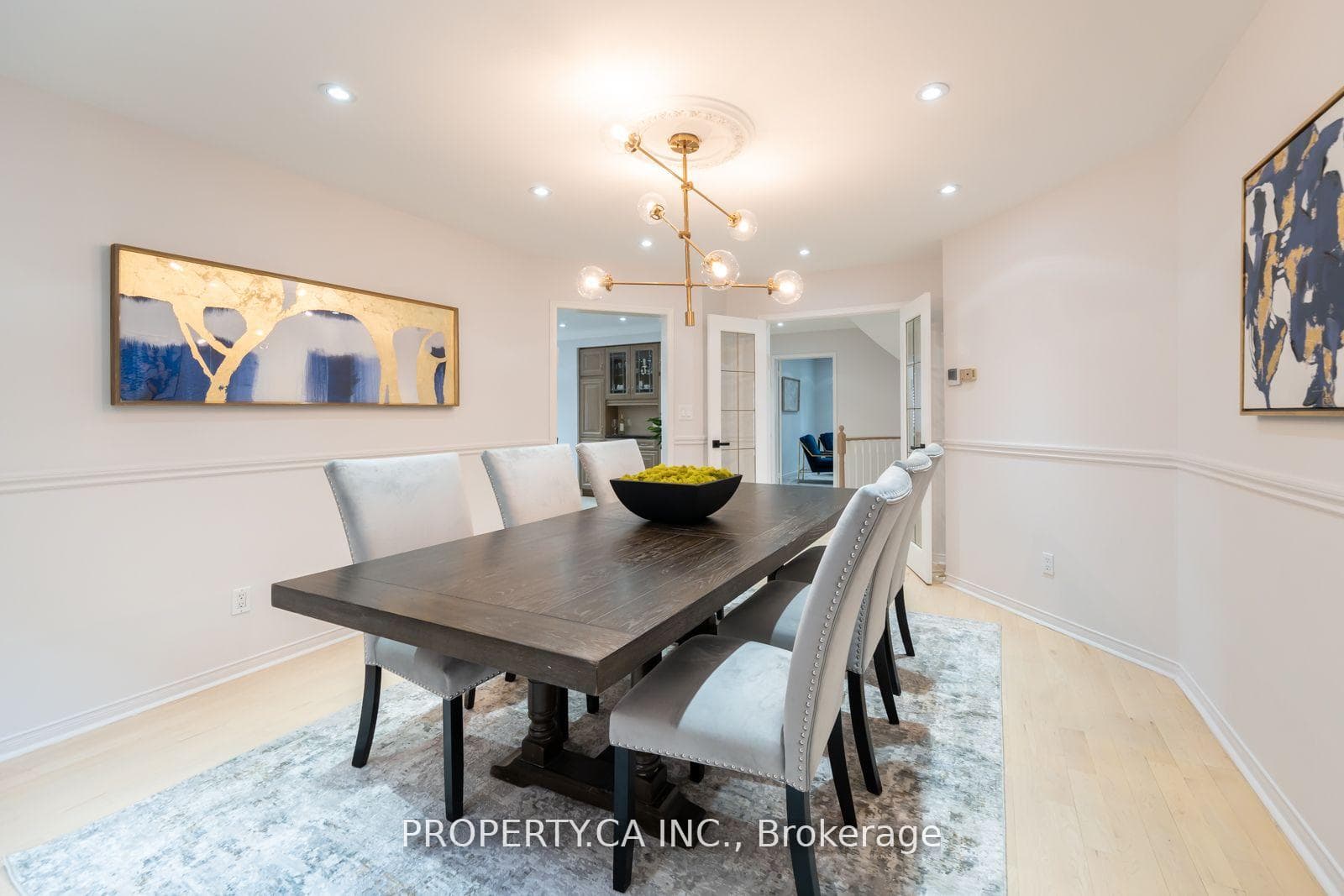 204 Beverley Glen Boulevard photo 7