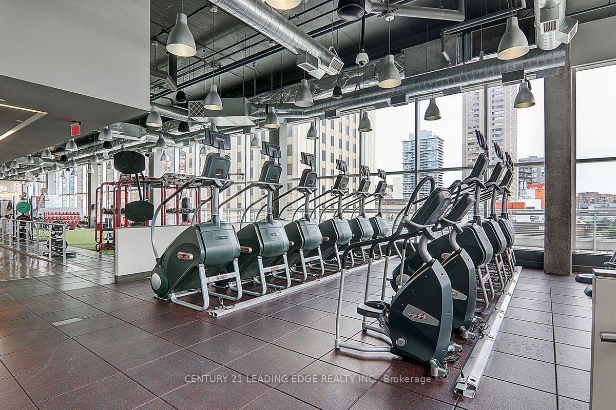 386 Yonge Street Unit 1002 photo 31