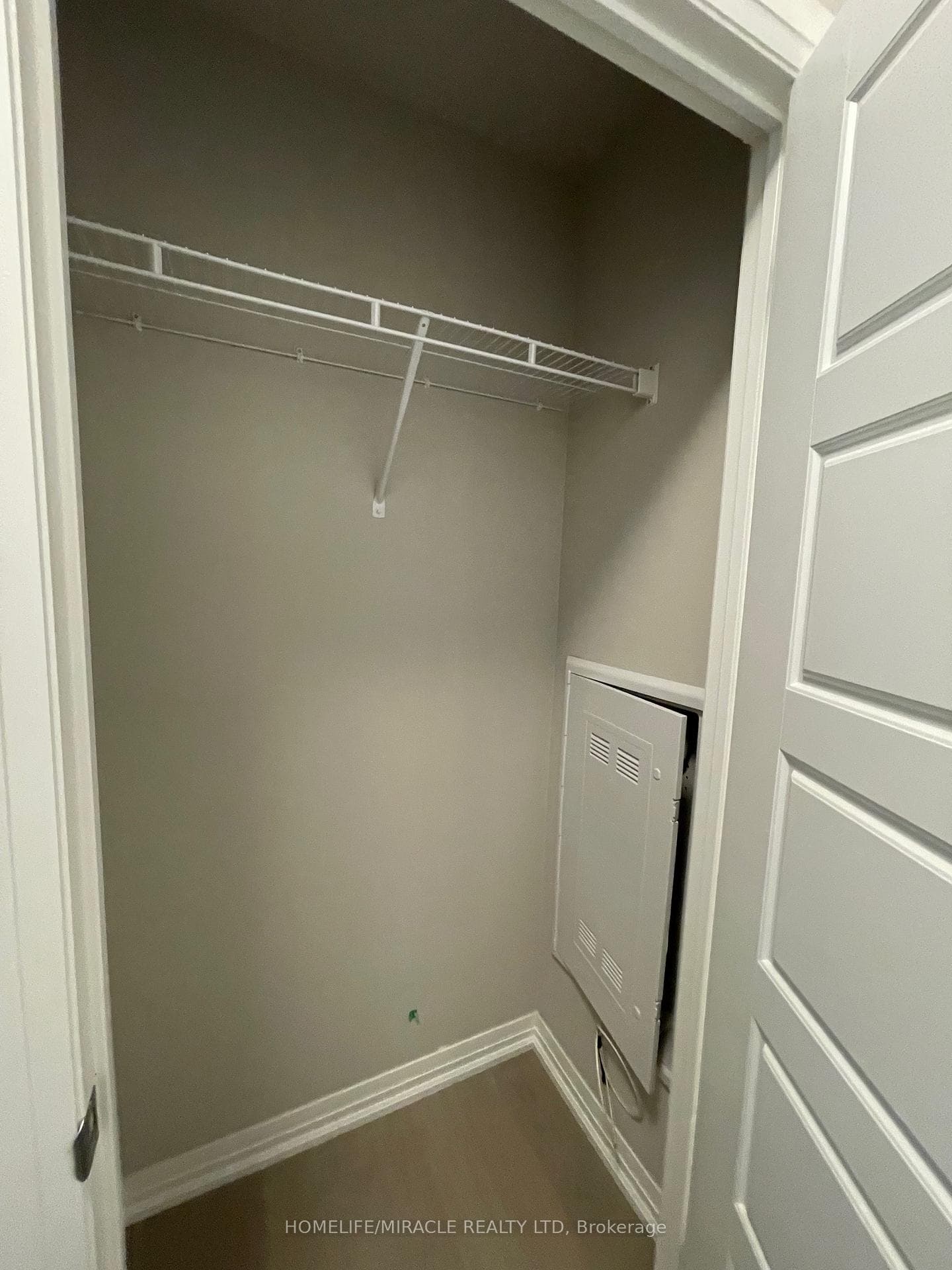 3265 Carding Mill Trail Unit 320 photo 4