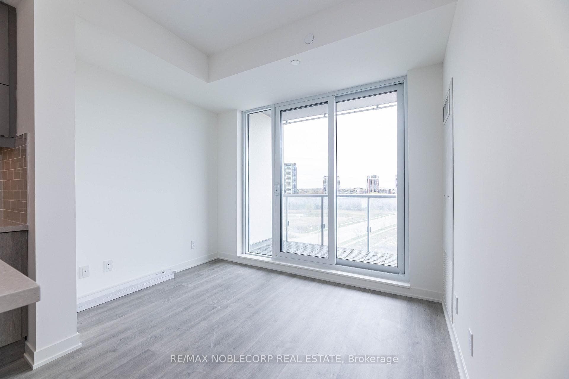 292 Verdale Crossing Unit 805B photo 13