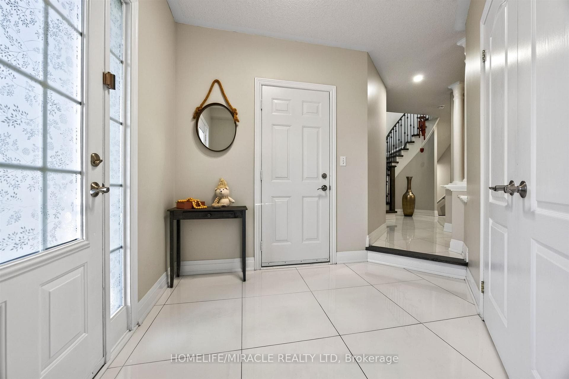 93 Scepter Place photo 7