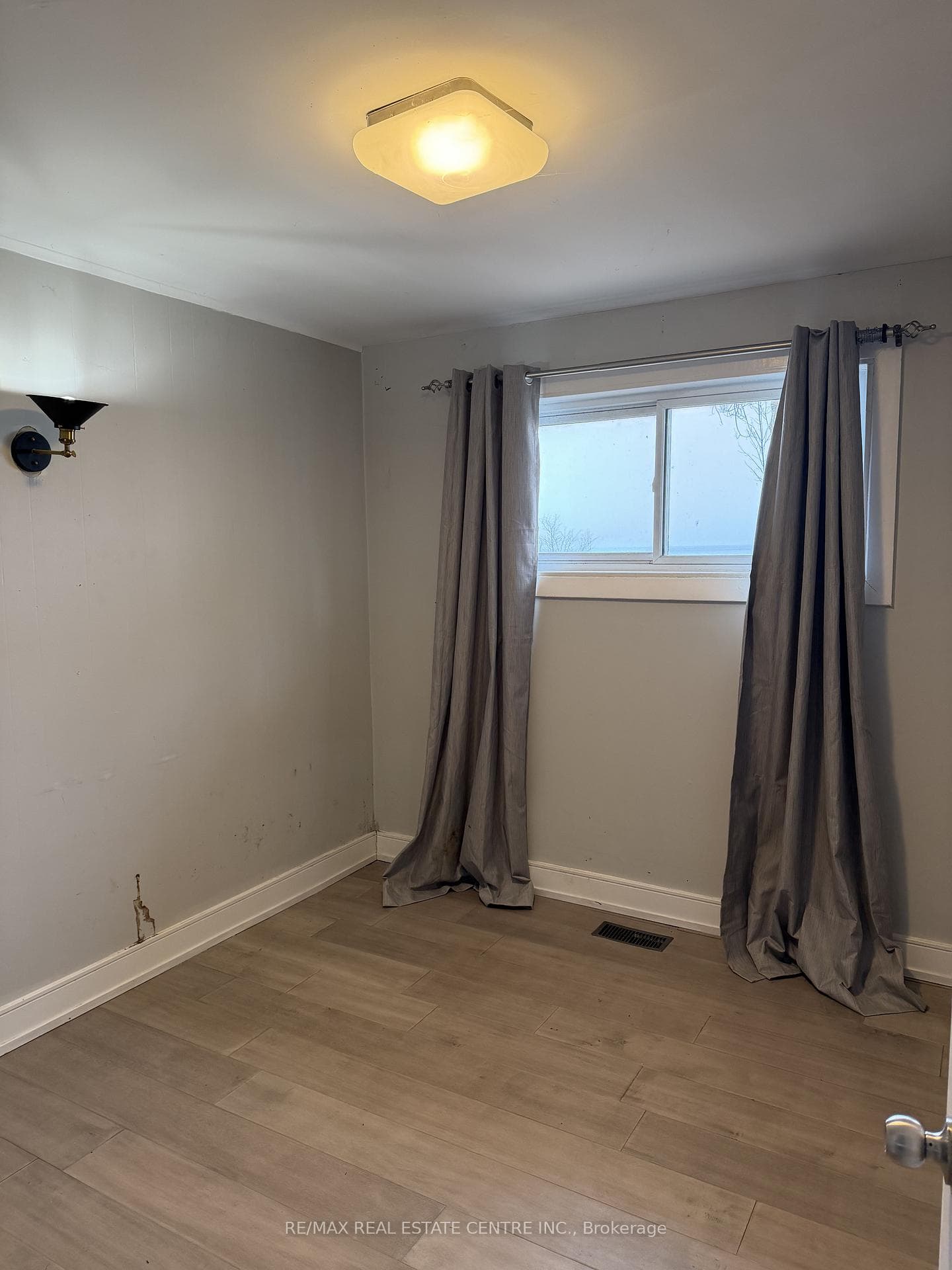 35 Lakeside Avenue photo 18