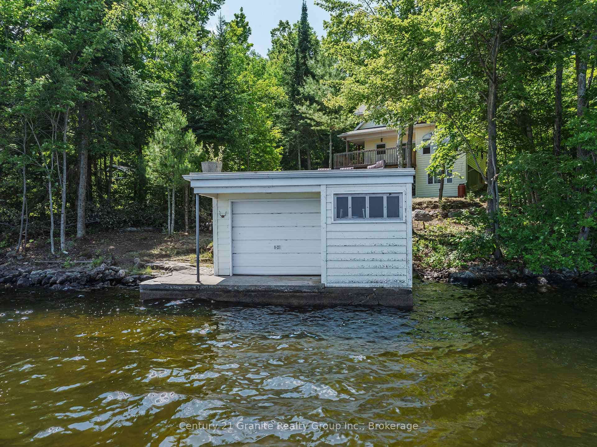 1014 Peekaboo Bay Lane photo 3