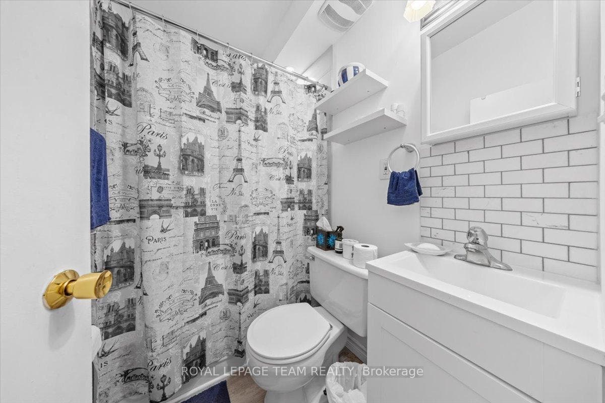 152 Glebe Avenue photo 10