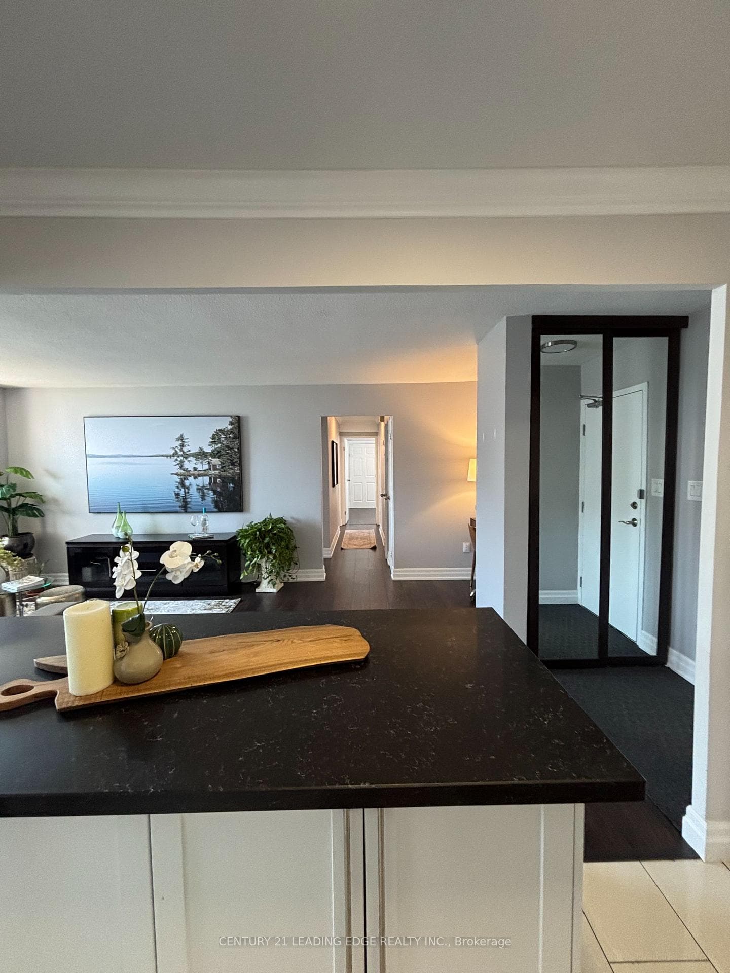 10 Edgecliff Golfway Unit 1704 photo 17
