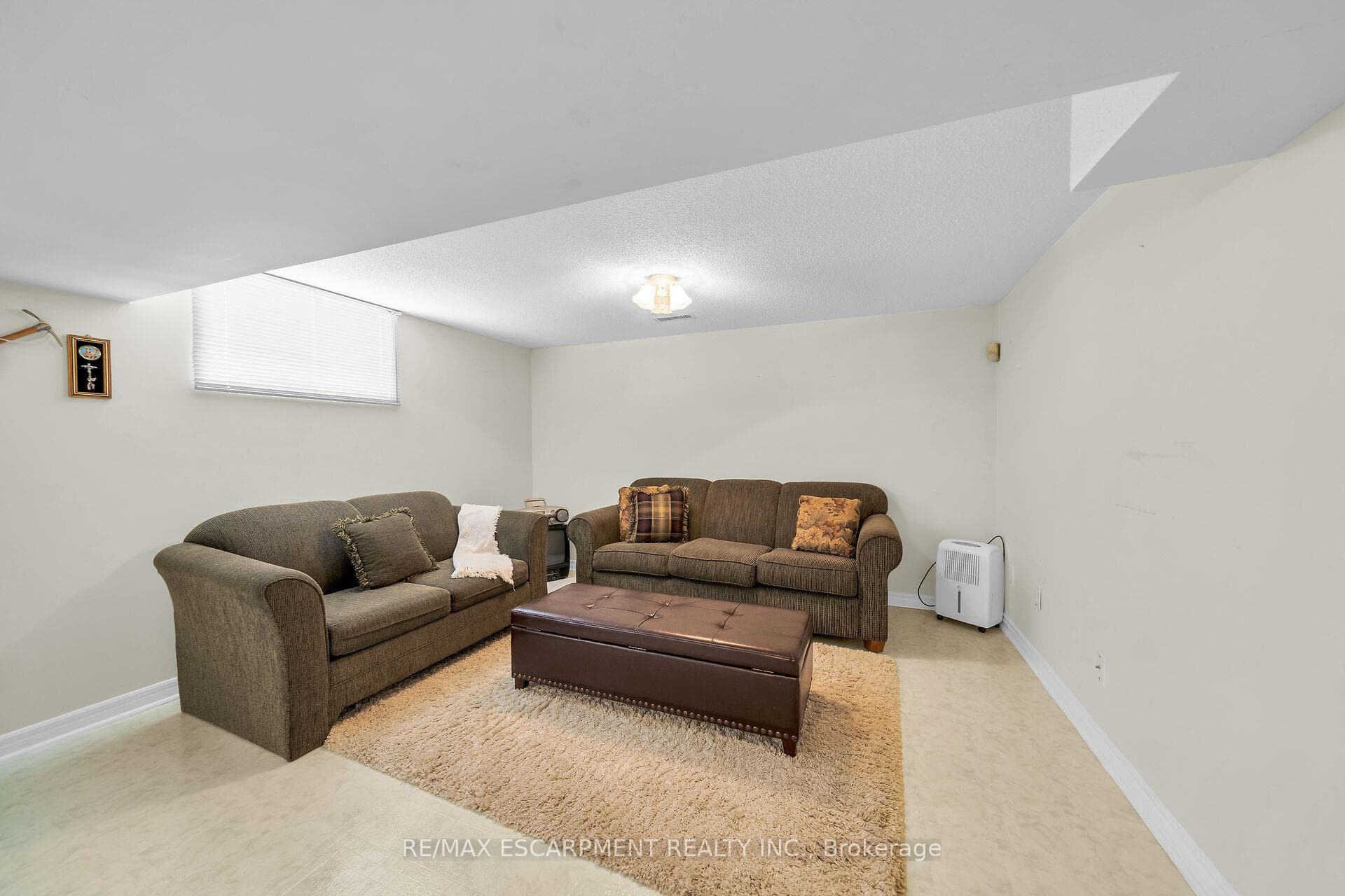 41 Juanita Drive photo 32