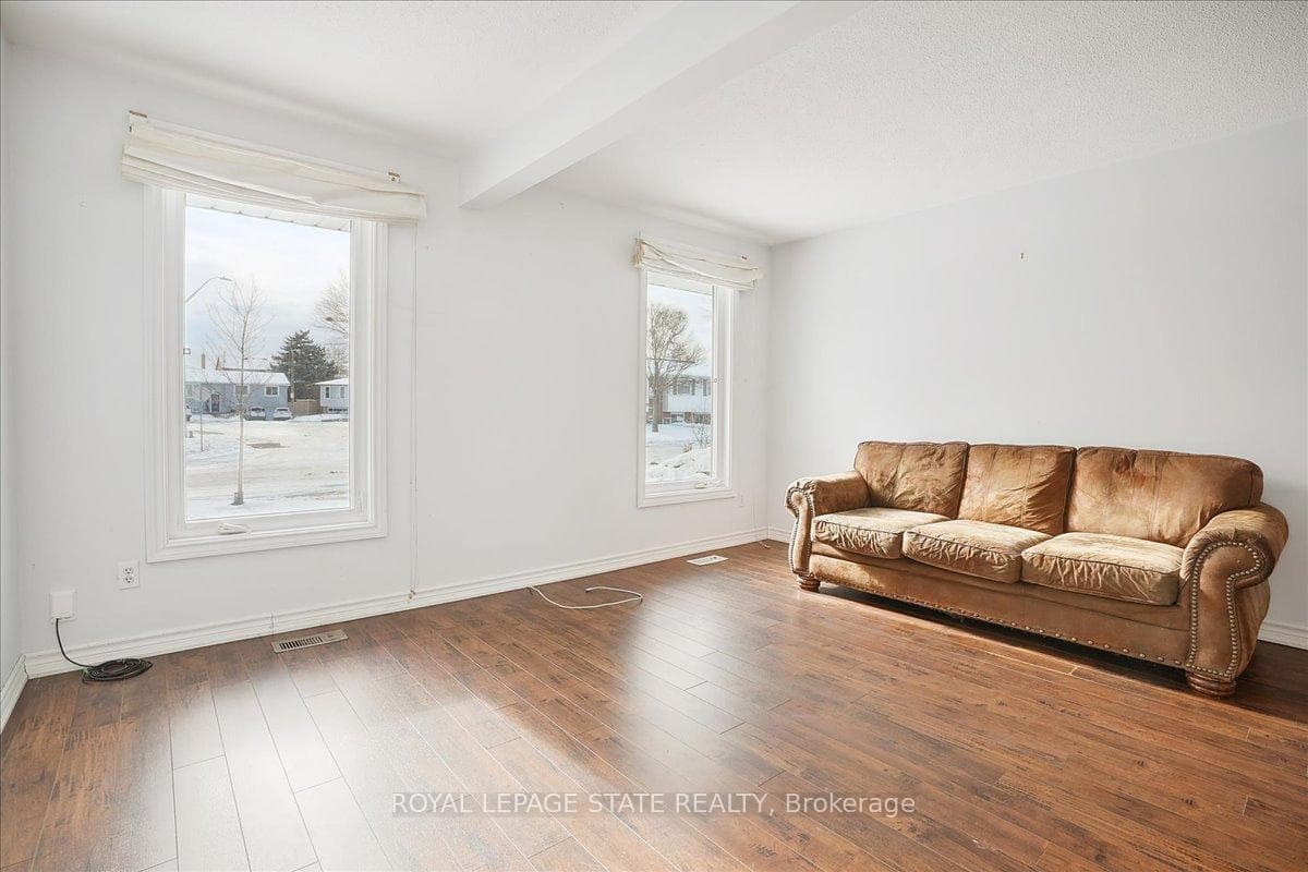 77 Cranbrook Drive photo 12