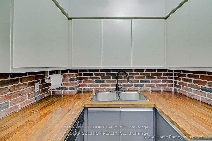 21 George Street Unit 304 photo 13