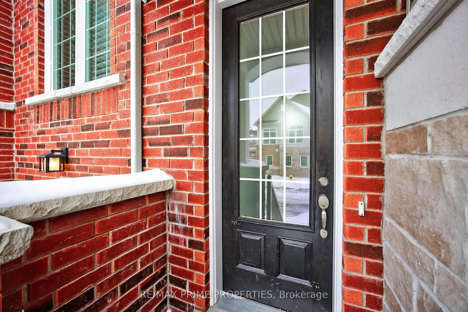 106 Lyall Stokes Circle photo 2