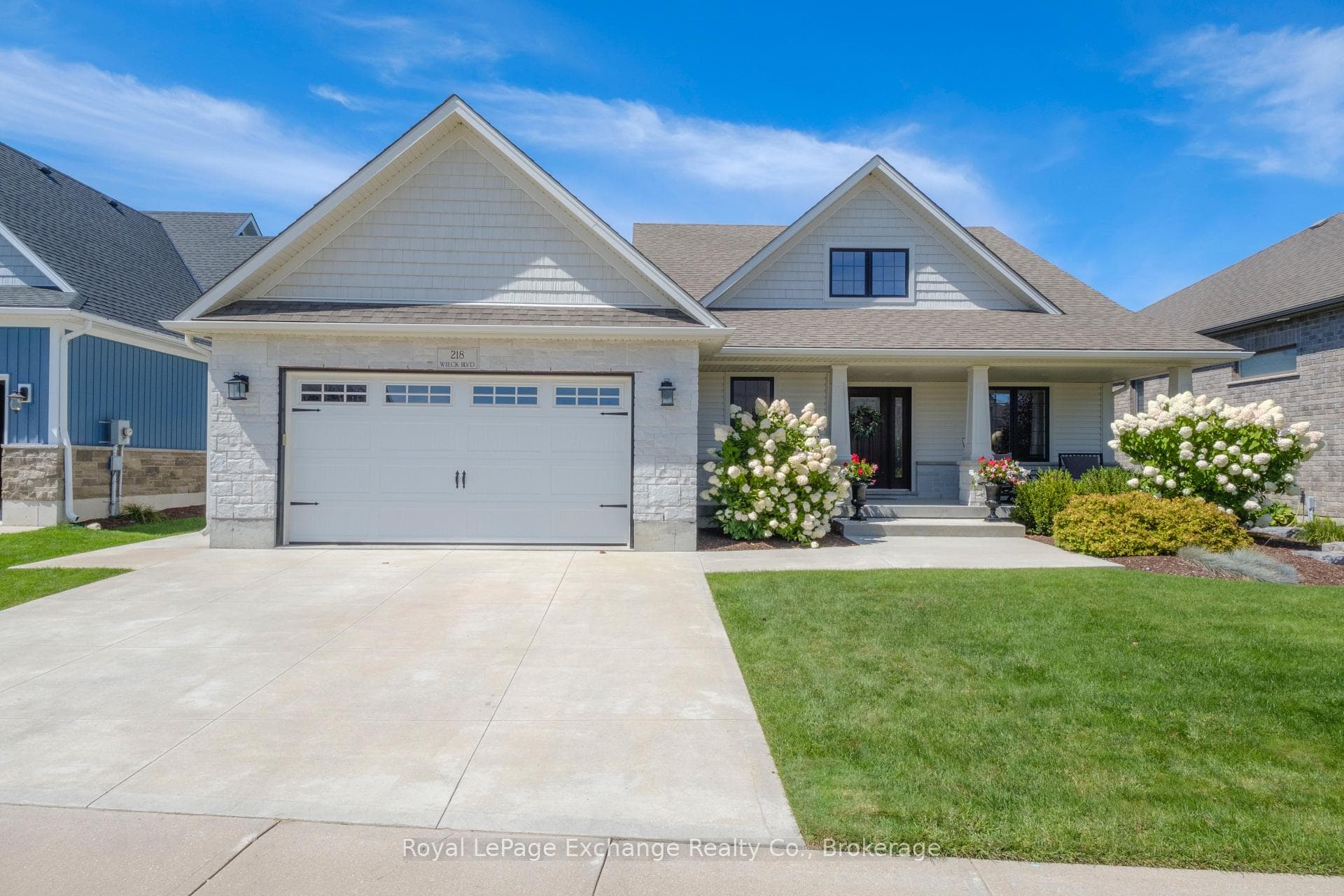 218 Wieck Boulevard photo 1