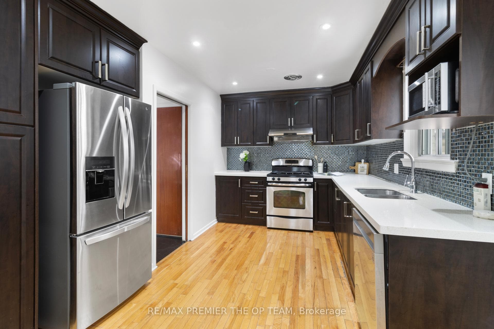16 Brantwood Drive photo 22