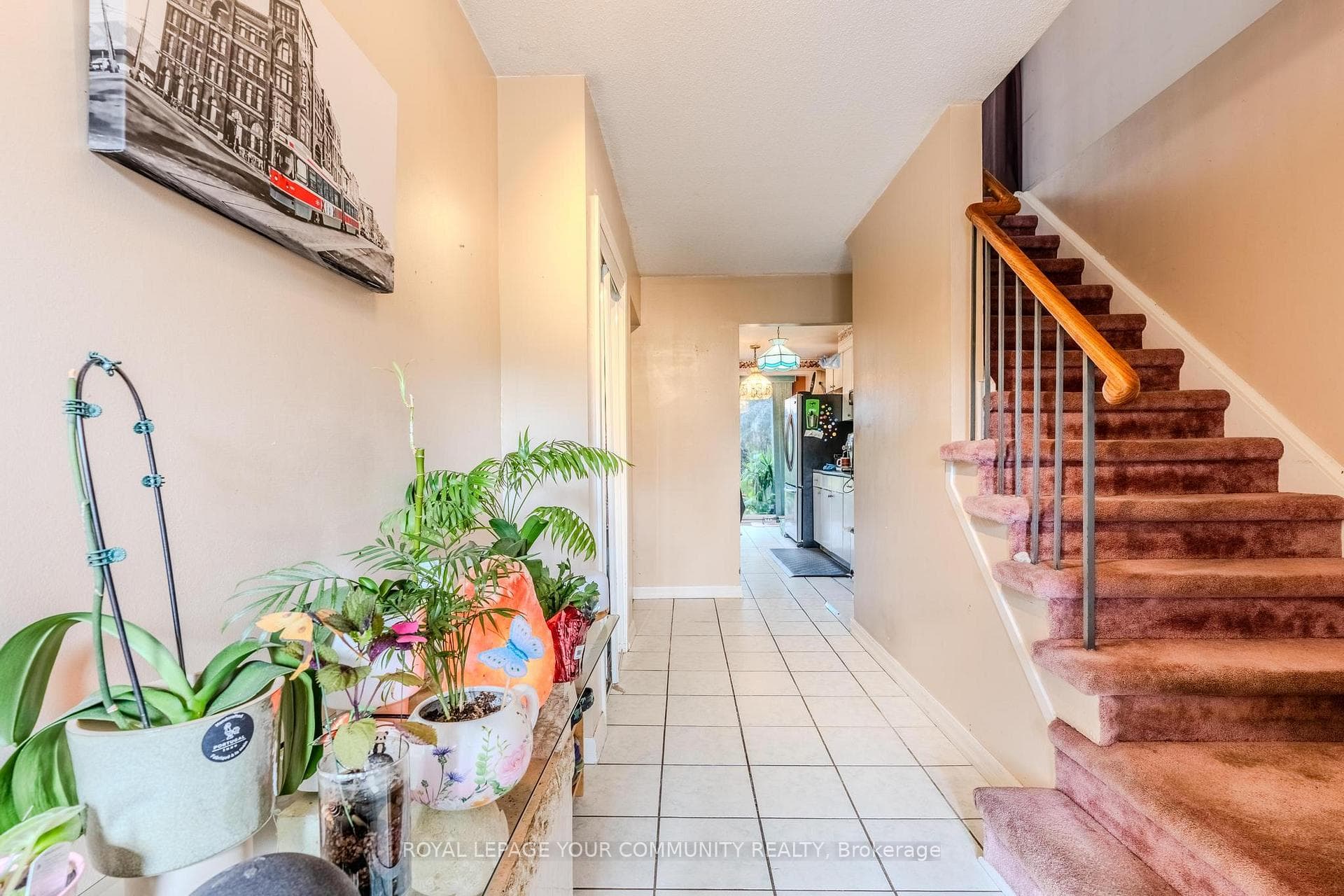 713 Ashburnha Place photo 4