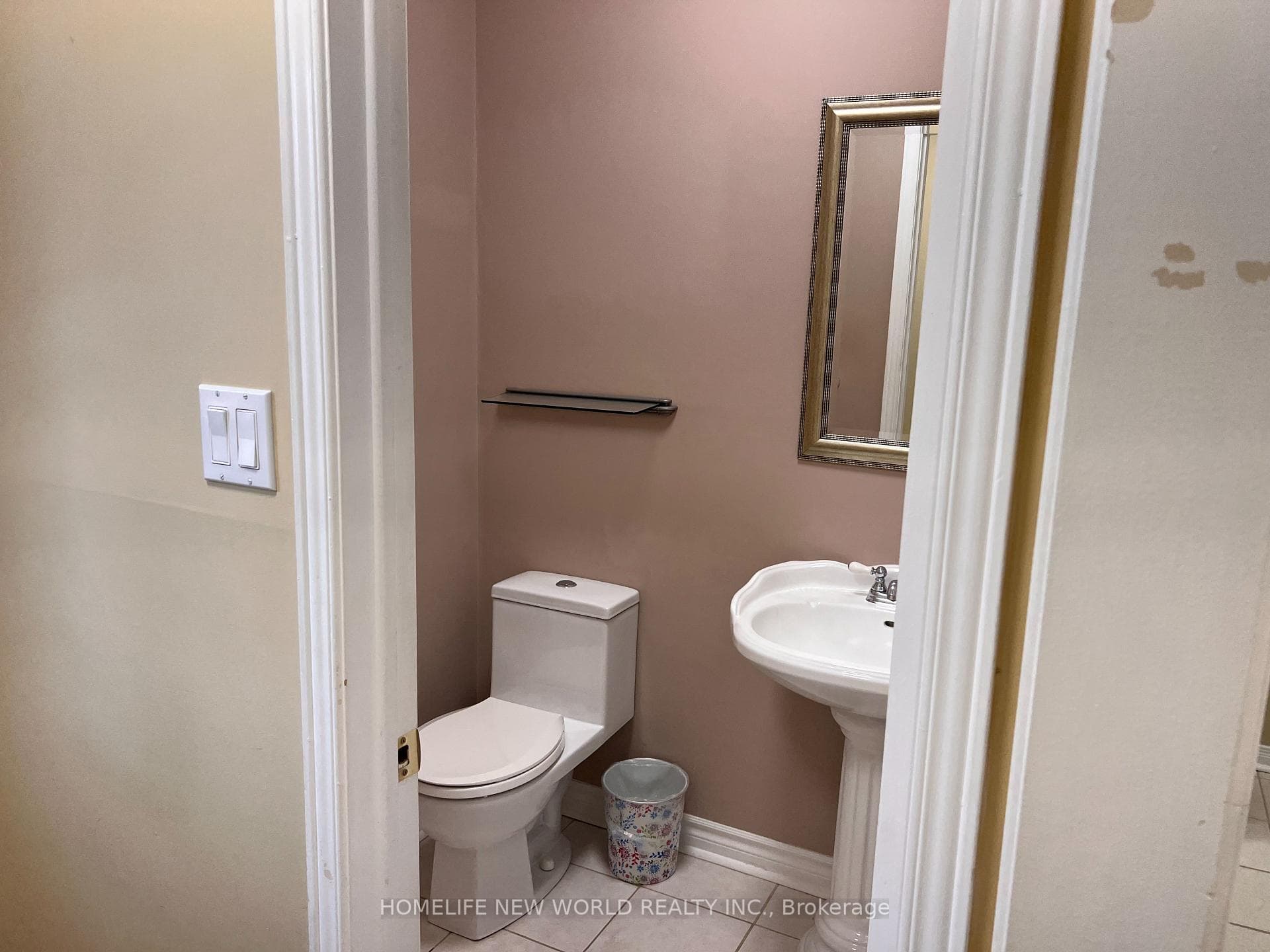 21 Delmark Boulevard photo 25