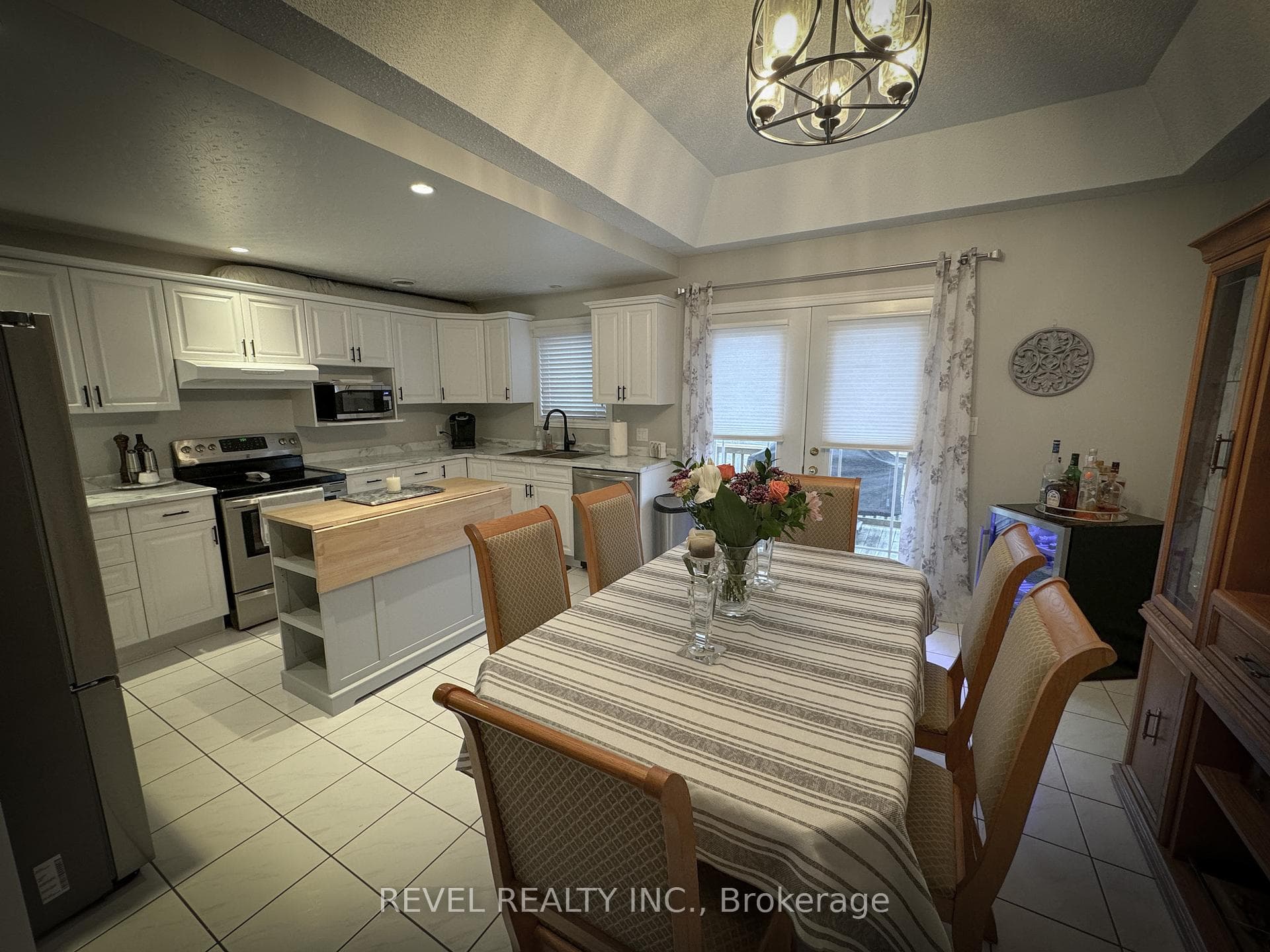 79 Meadow Lane photo 8