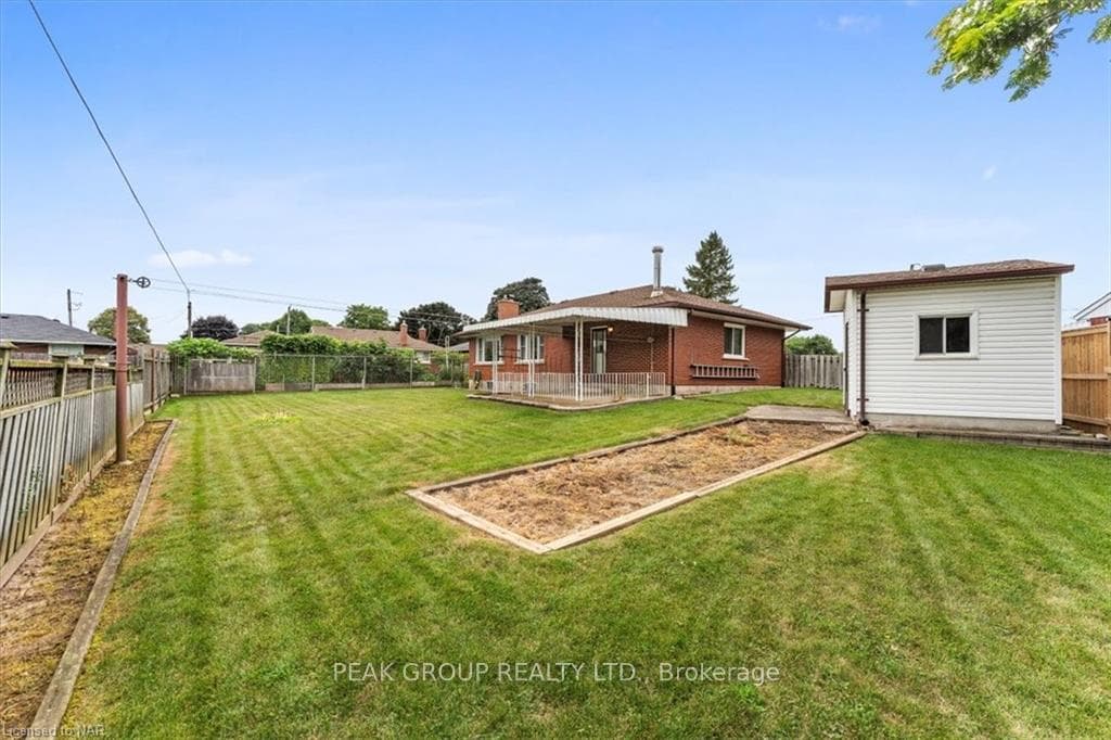 5966 BARTON Crescent photo 30